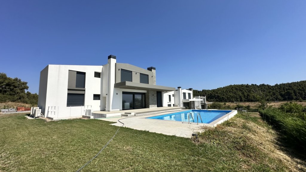 Contemporary Luxury Sea View Villa