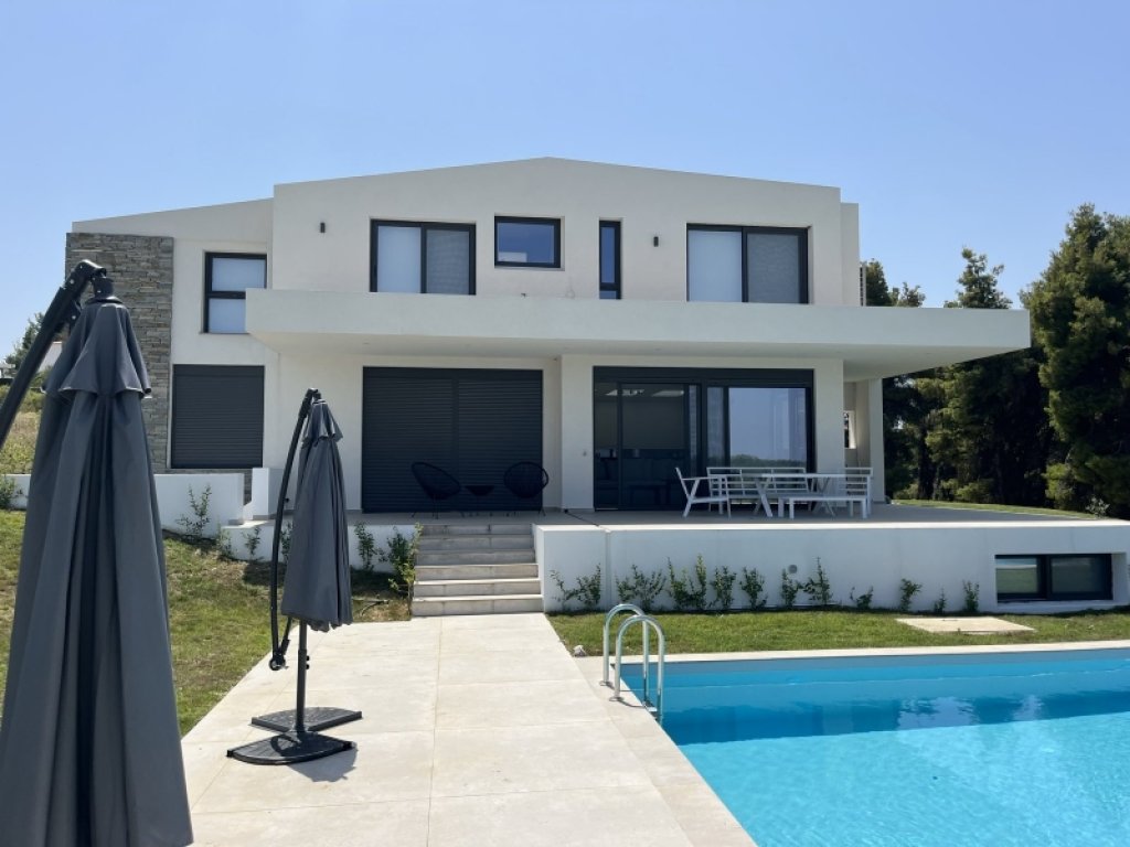 Luxury Sea View 5-bedroom Villa