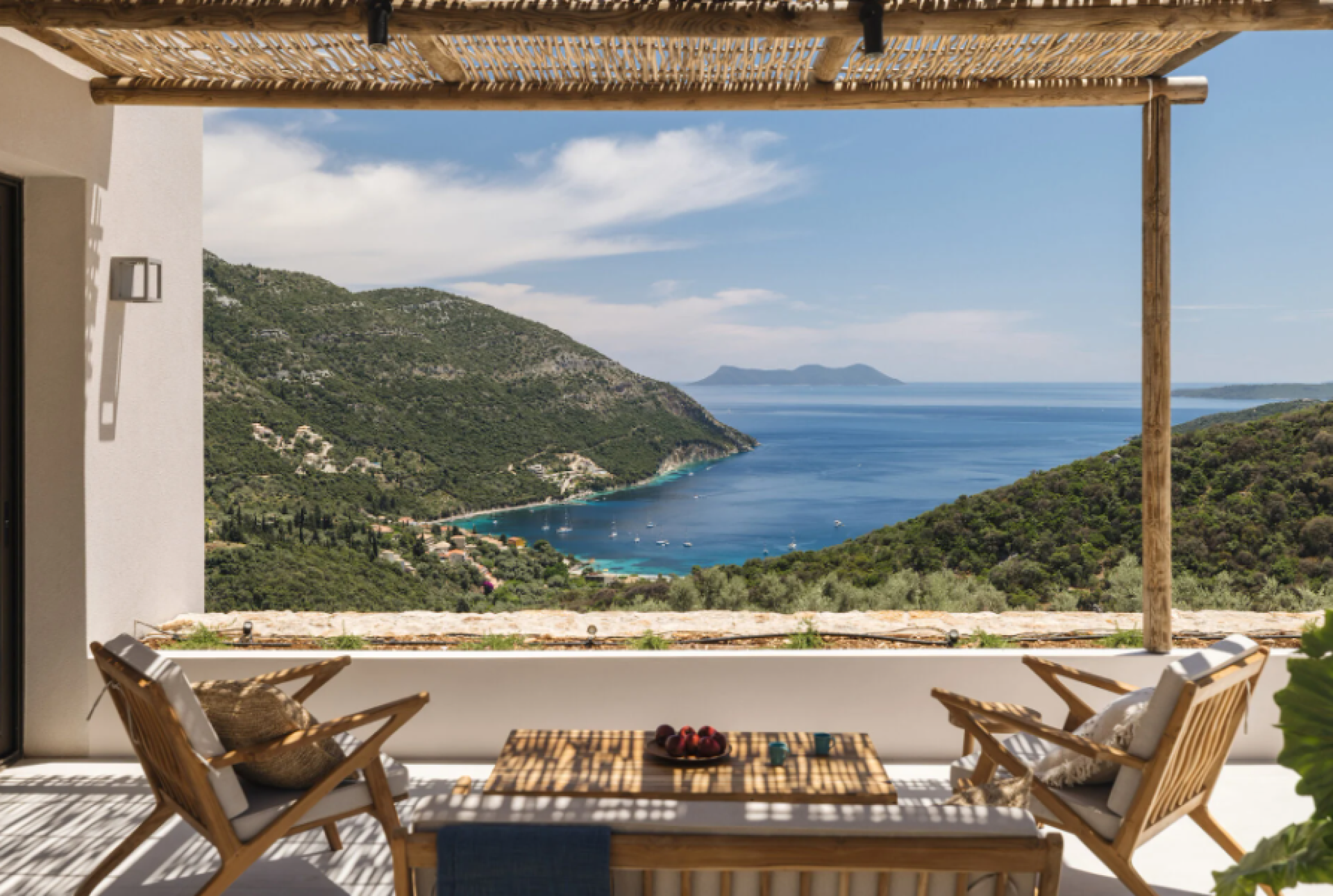 Poros Seascape Estate - Modern 4-Bedroom Villa with Infinity Pool & Ionian Views — 1
