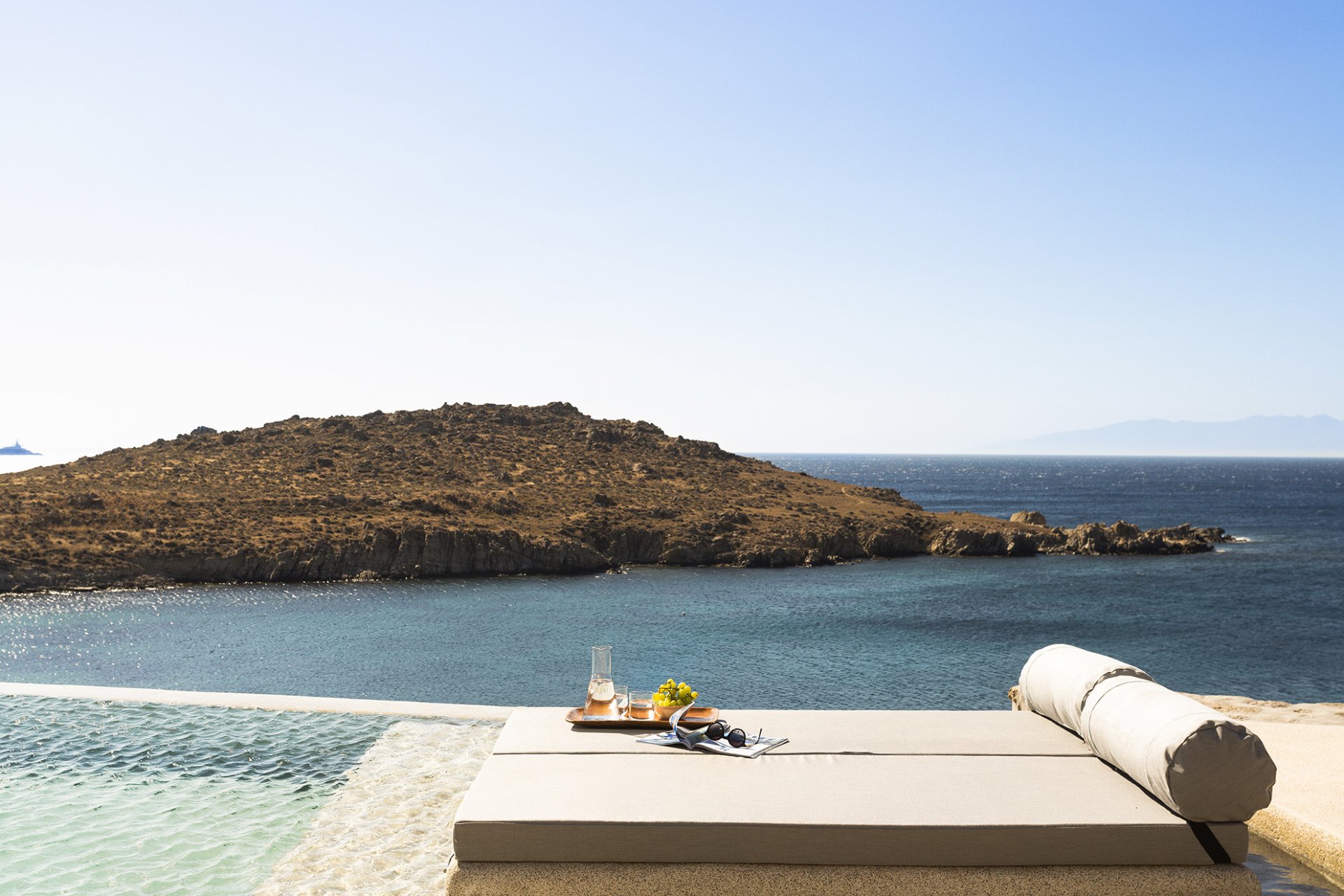 Villa Thalassa – Exclusive Beachfront Luxury in Aleomandra, Mykonos — 4