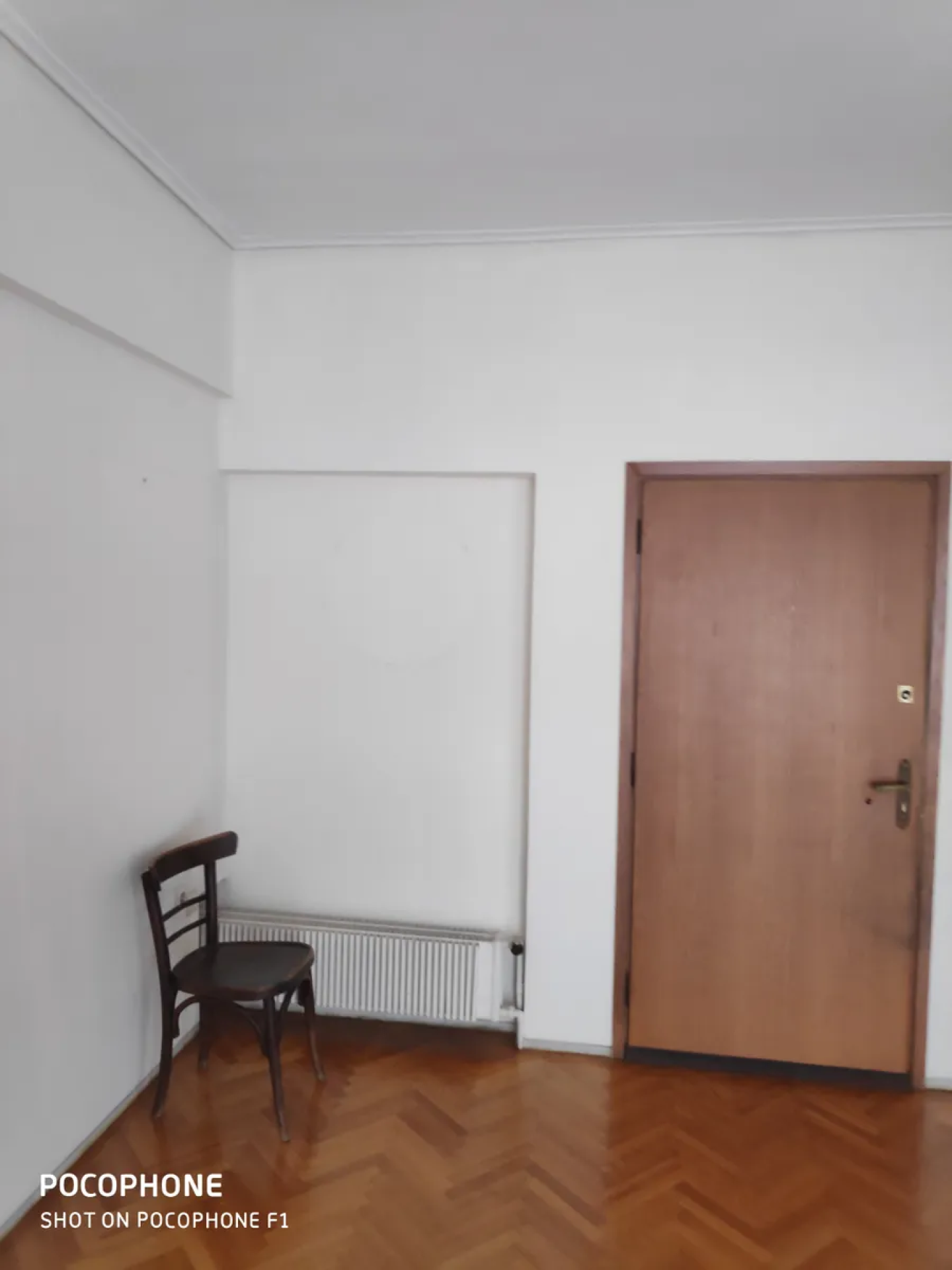 Spacious 2-Bedroom Apartment in Kolonaki, Athens — 1