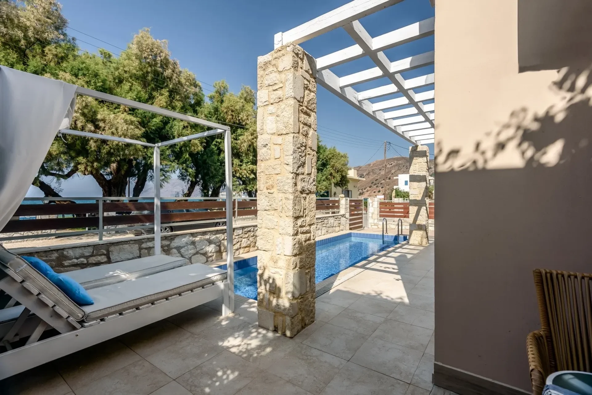 Seafront Villa with Private Pool in Crete — 3