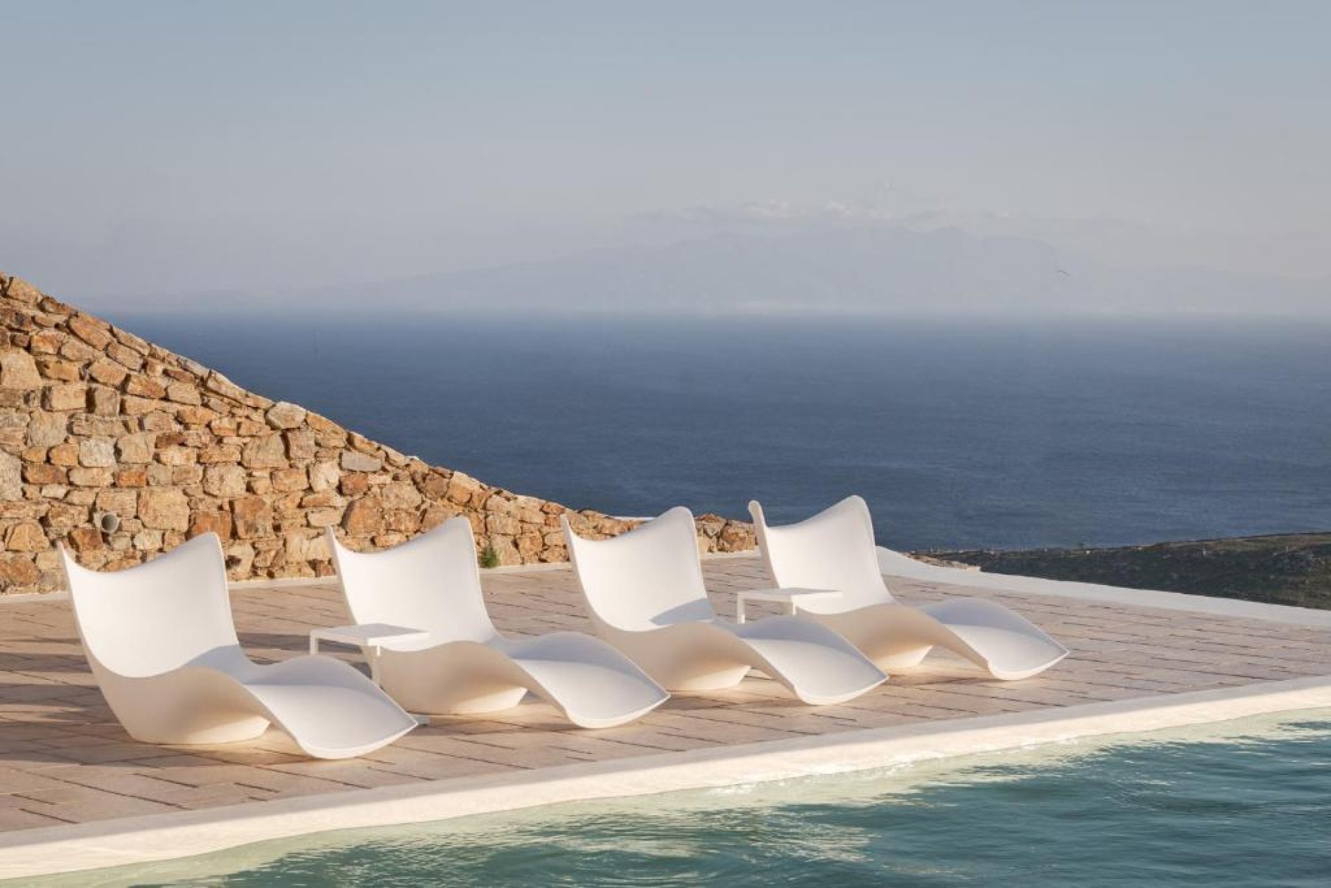 Villa Cynthia – A Cycladic Landmark of Elegance and Authenticity — 3