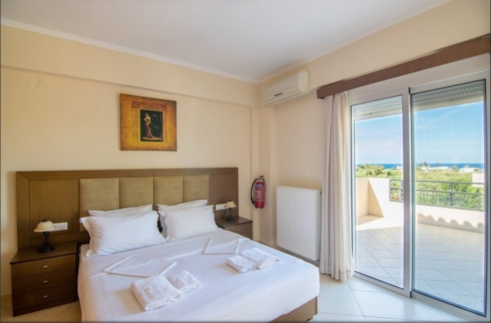 Elegant 3 Bedroom Villa with Private Pool and Seaview — 5