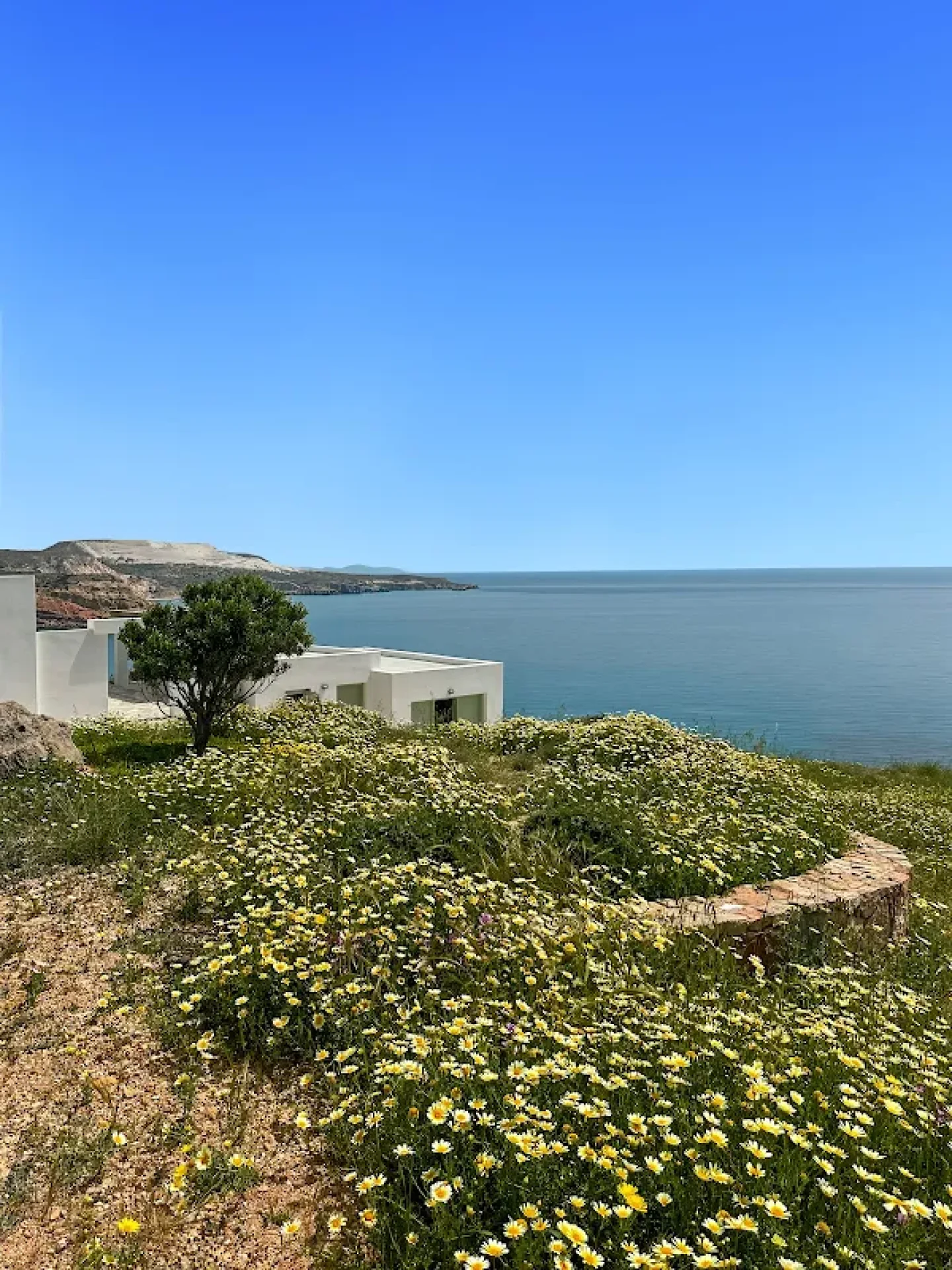 Charming Villa with Guest House & Panoramic Sea Views in Milos — 5