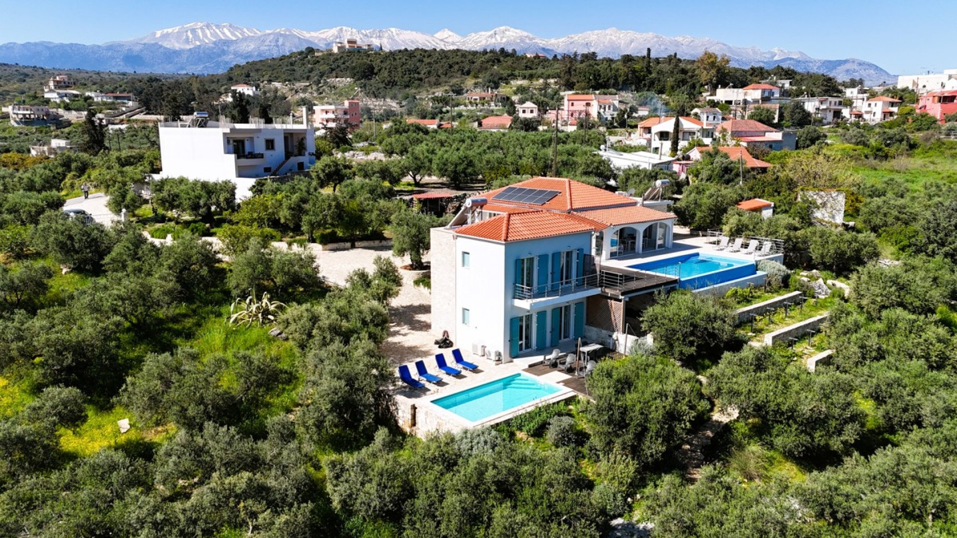 Private Stone Estate with Dual Residences & Pools in a Serene Cretan Setting — 4