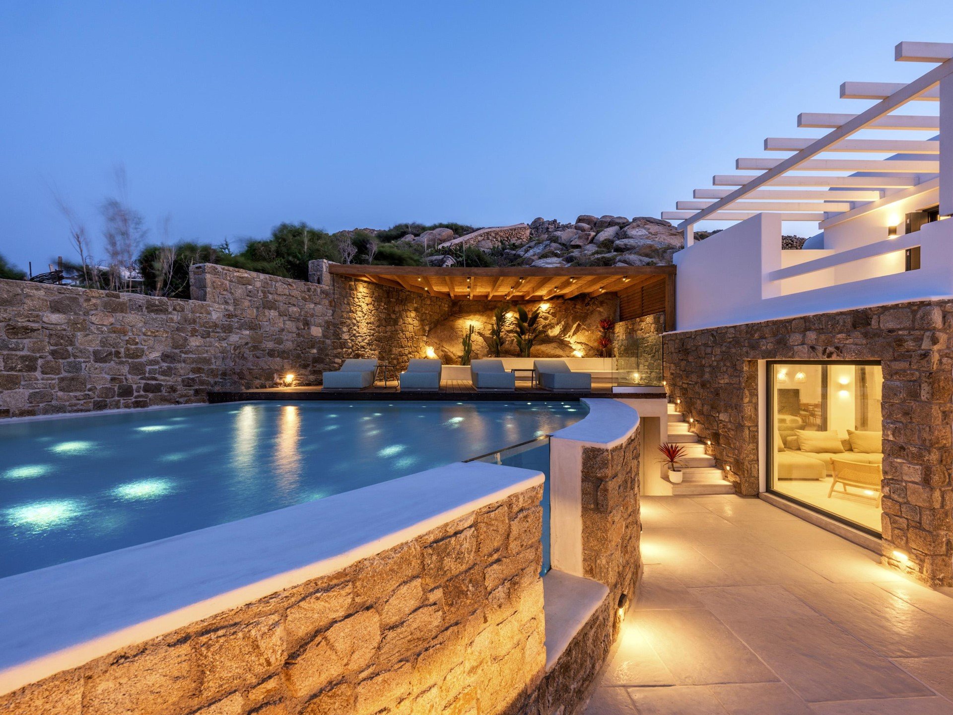 Elegant 5-Bedroom Villa with Infinity Pool and Sea Views in Mykonos — 2