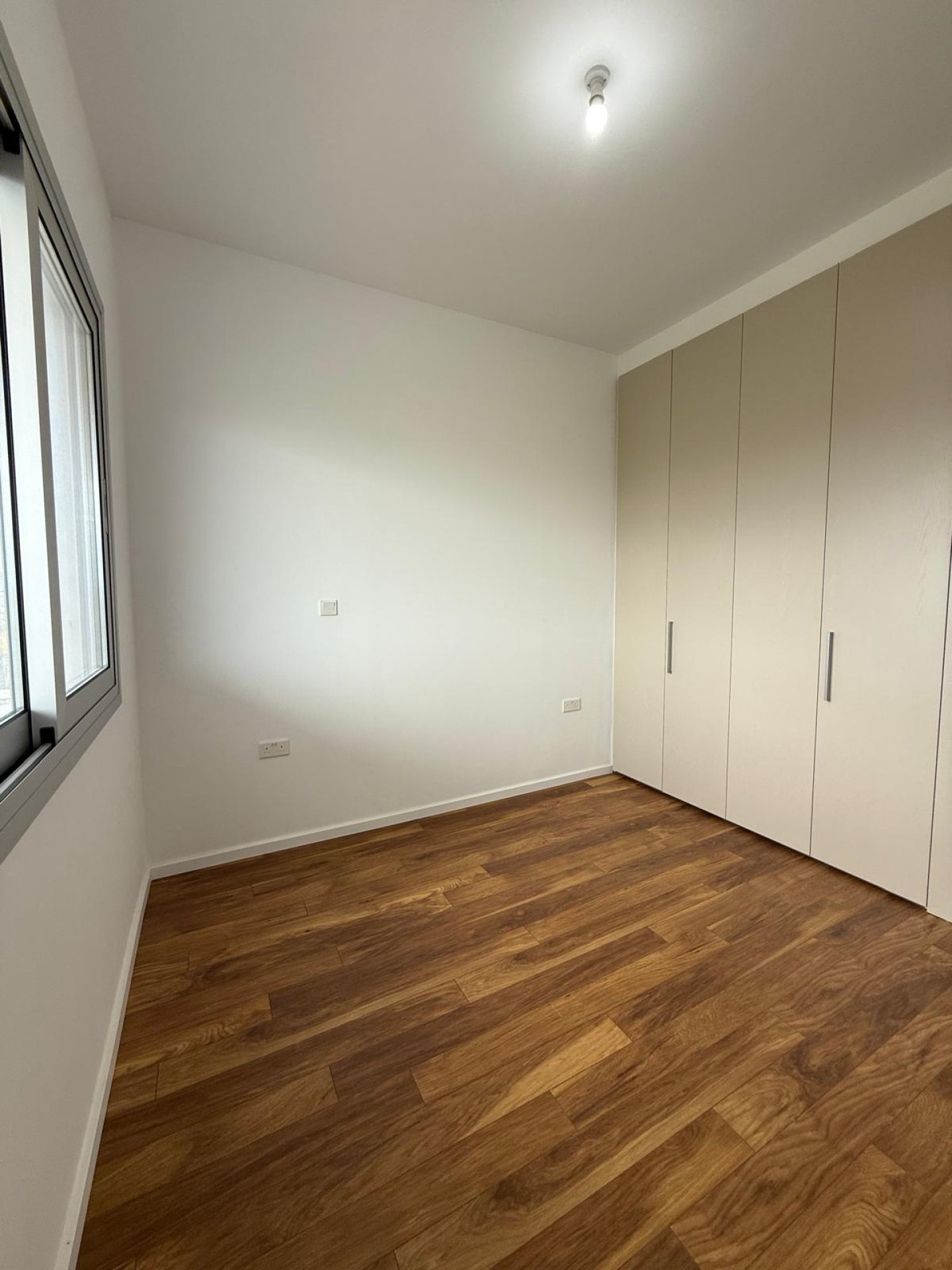 A 3 Bedroom Penthouse with an Extra Studio Unit & Private swimming Pool — 6