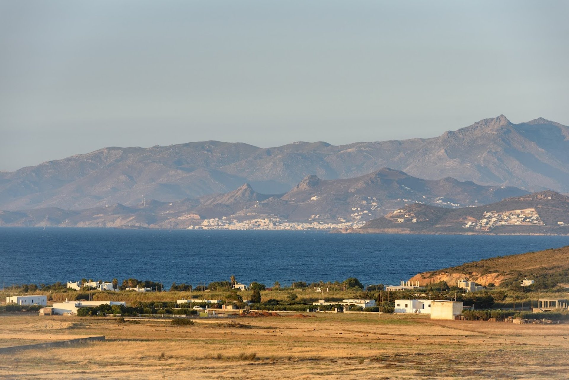 A Luxury Villa Overlooking the Aegean in Paros — 4