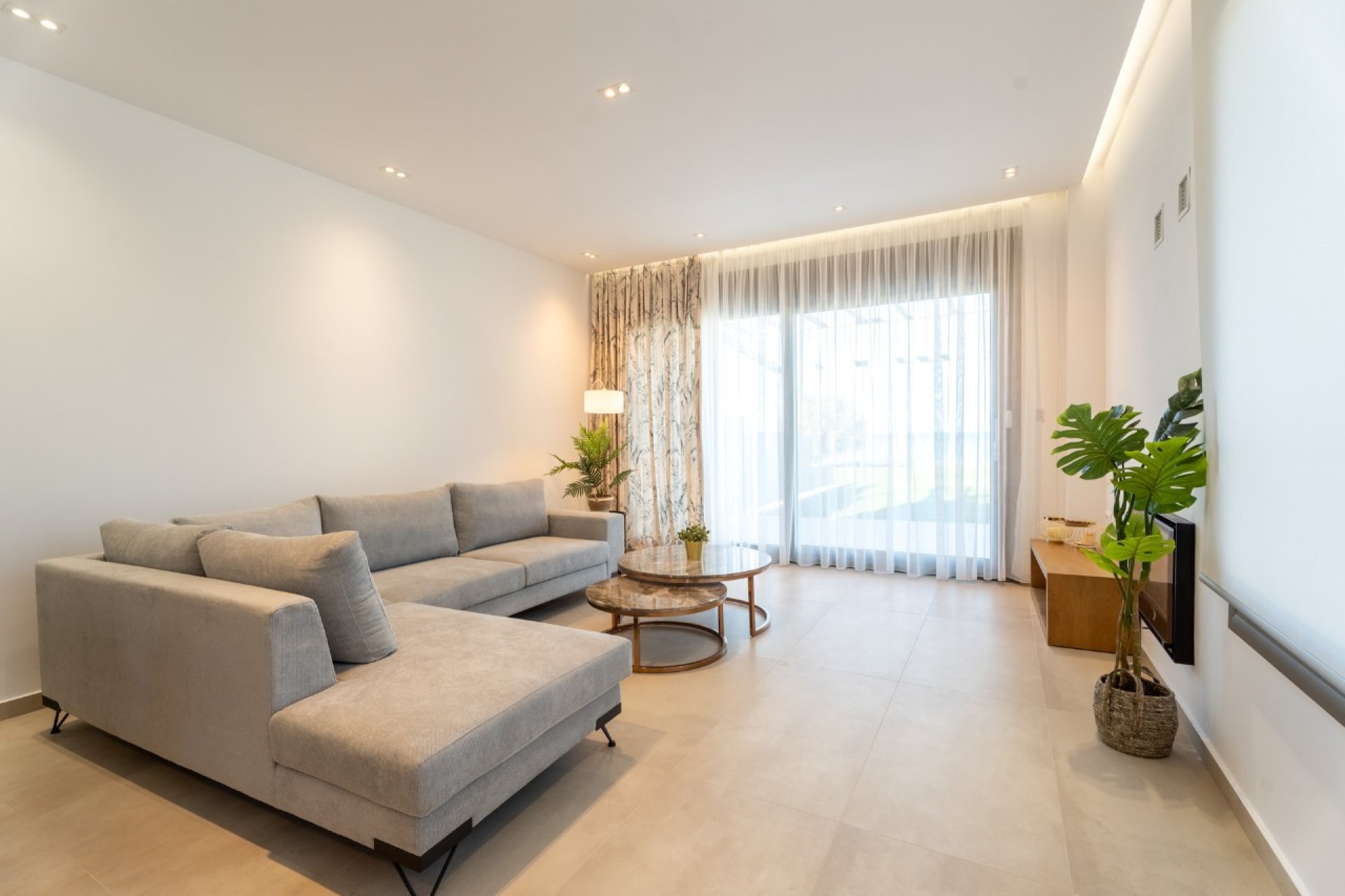 Luxury Seafront Villa — 5