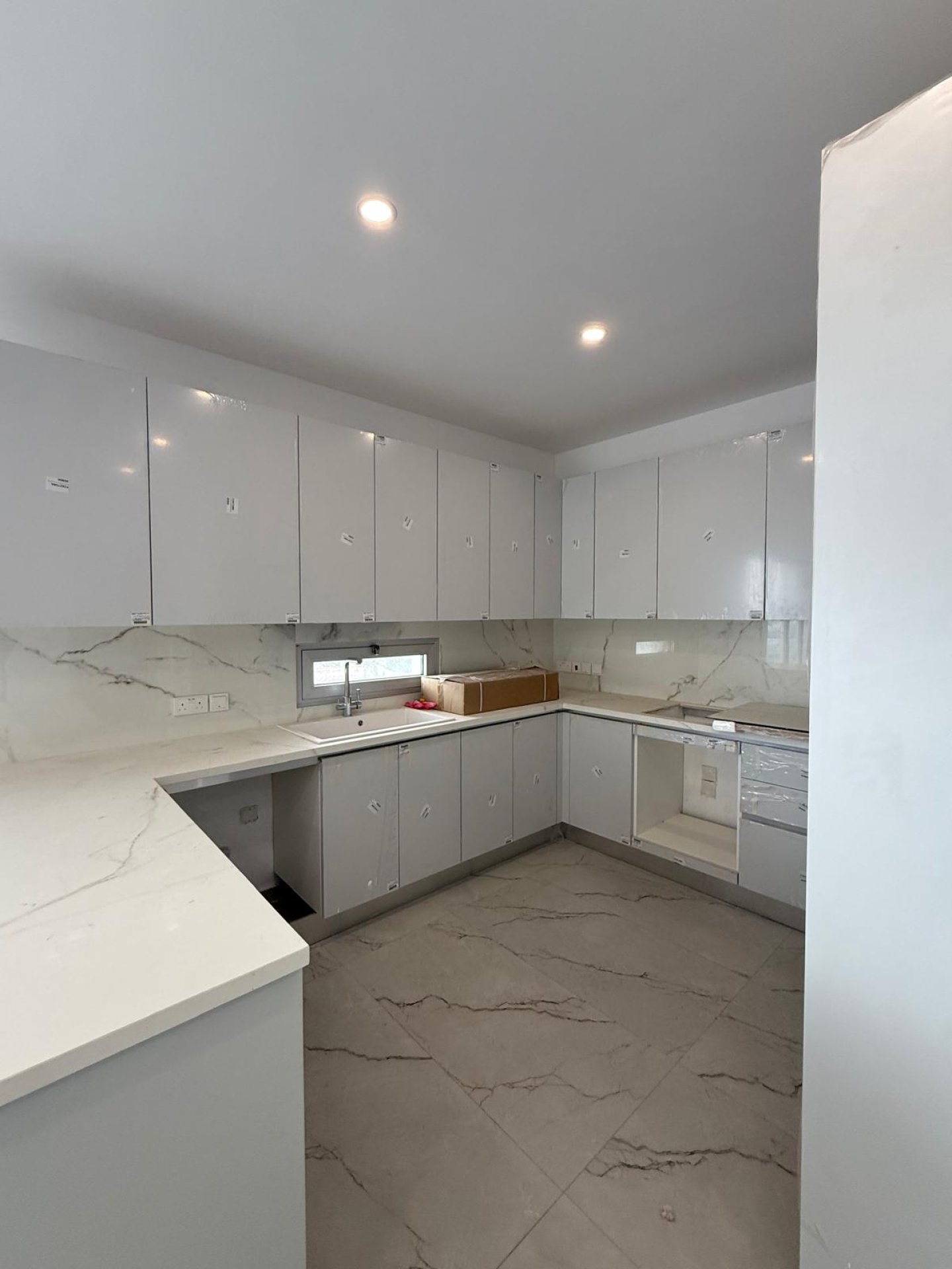 A Private Penthouse Oasis with Premium Amenities — 3