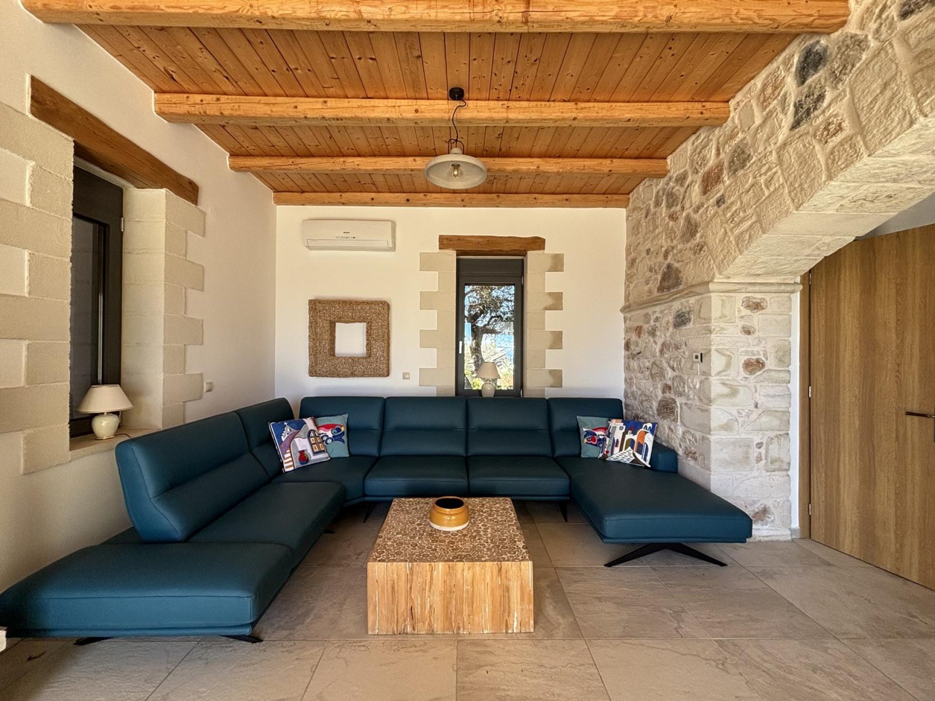 A Peaceful Stone Retreat With Sweeping Sea and Mountain Views — 2