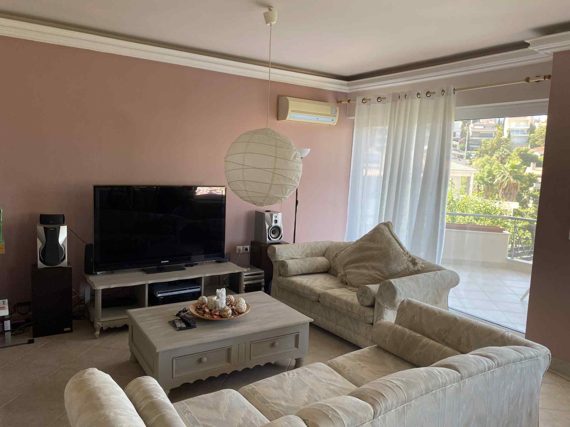 Beautiful Home with Private Swimming Pool and Stunning Sea Views — 5