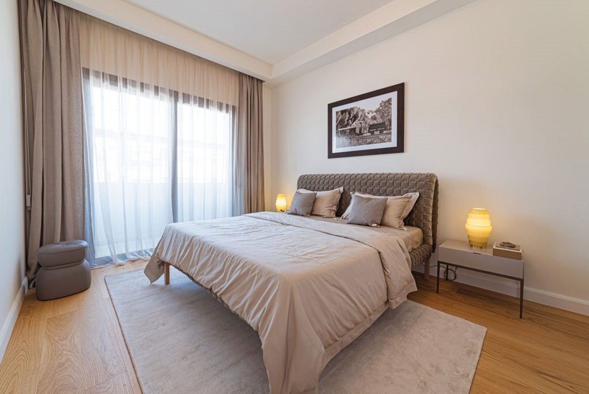 Modern 2-Bedroom Apartment with Private Balcony and Rooftop Pool Access — 3