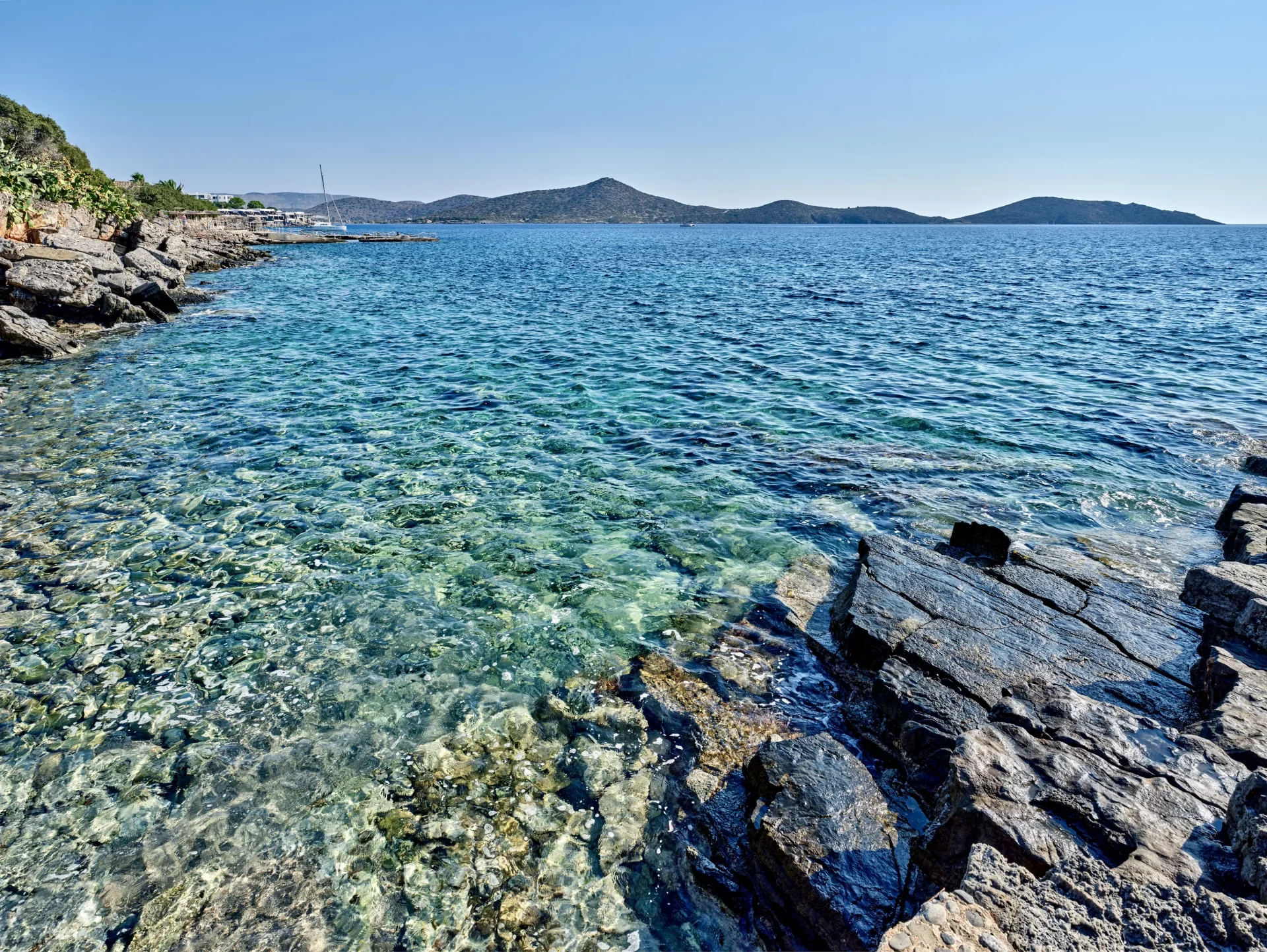 Rare Seafront Mediterranean Estate in Elite Elounda — 3