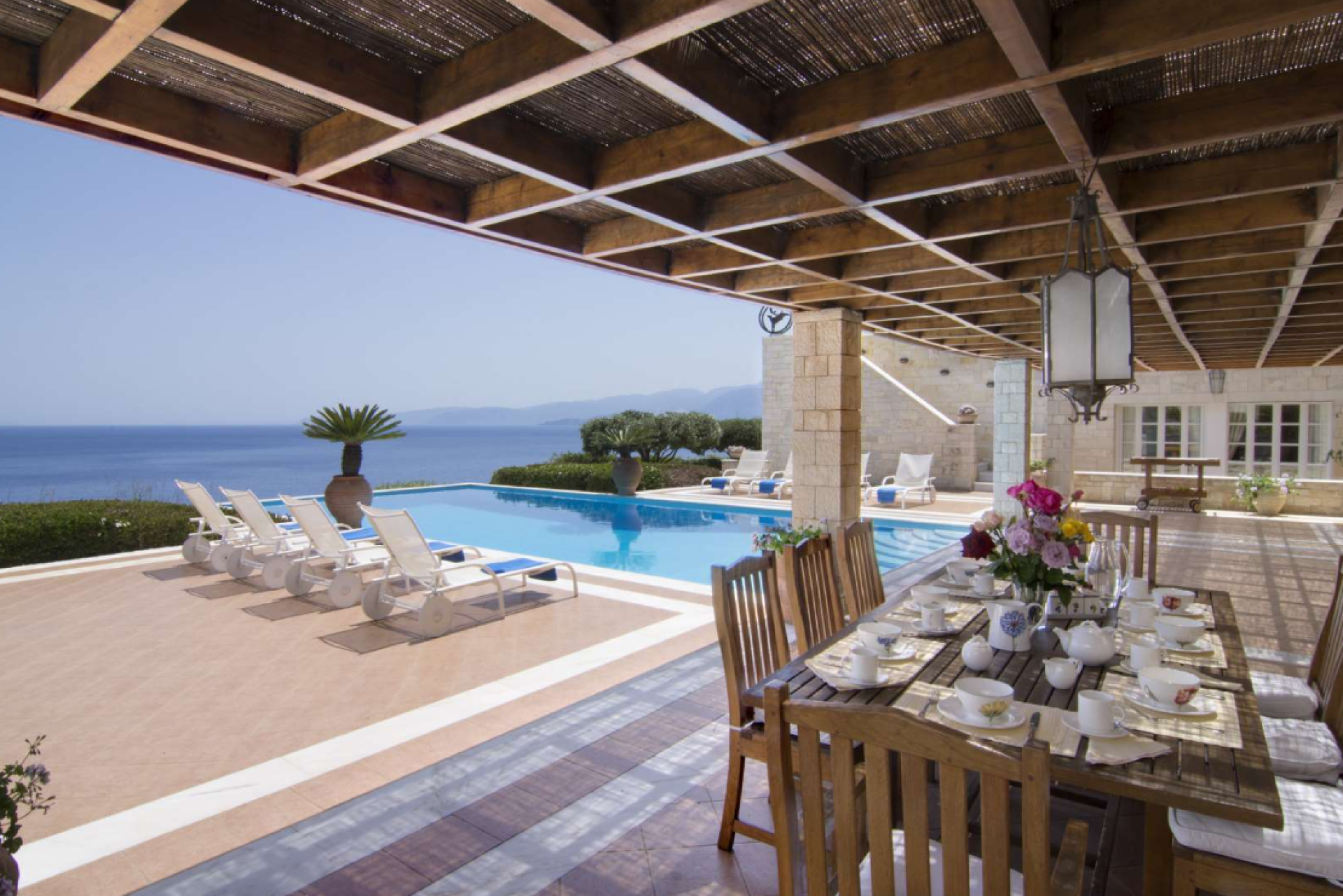 Spectacular Seafront Estate with Panoramic Views and Private Tennis Court in Crete — 2