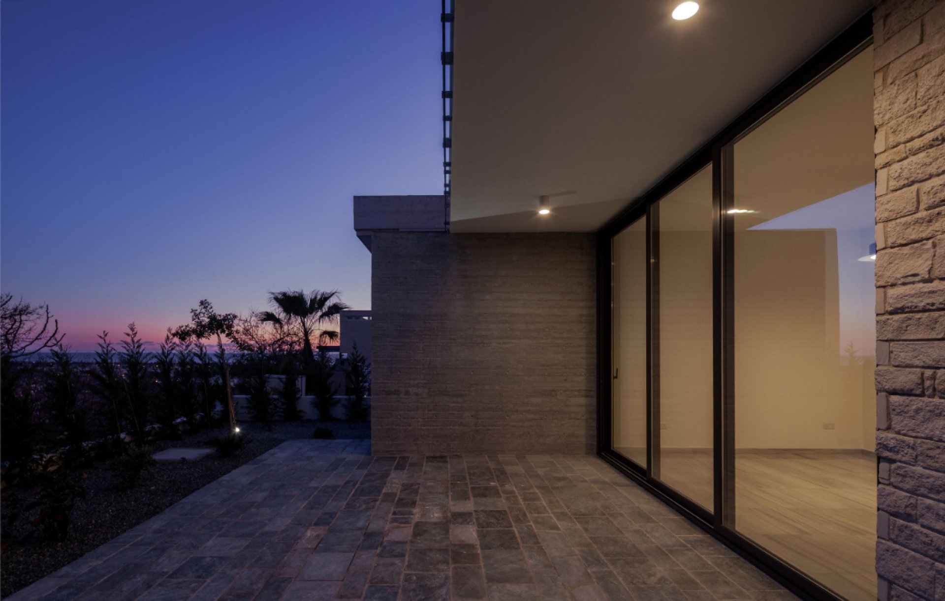 A Landmark 4-Bedroom Villa with Rooftop Pool in the Heart of the City — 5