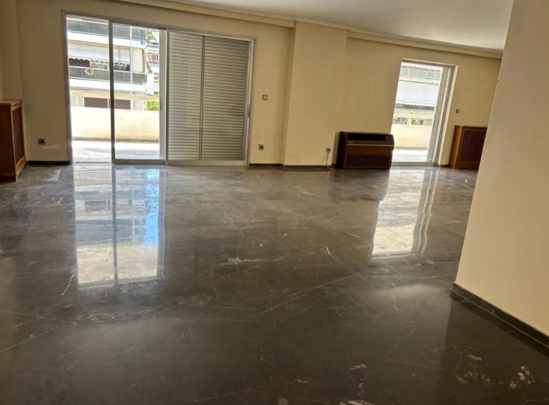 Spacious 3-Bedroom Apartment near the Beach — 1
