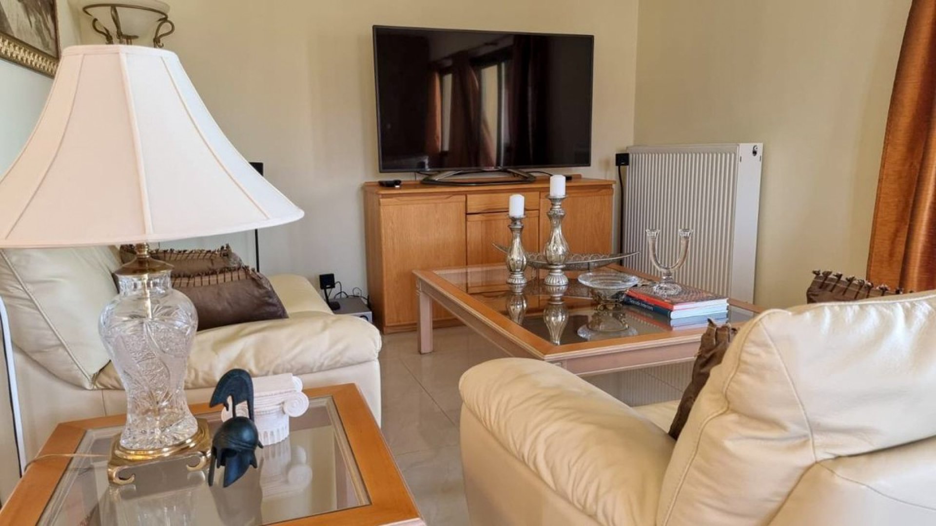 A Coastal Villa with Sea Views & Private Pool - An Ideal Home by the Beach — 3
