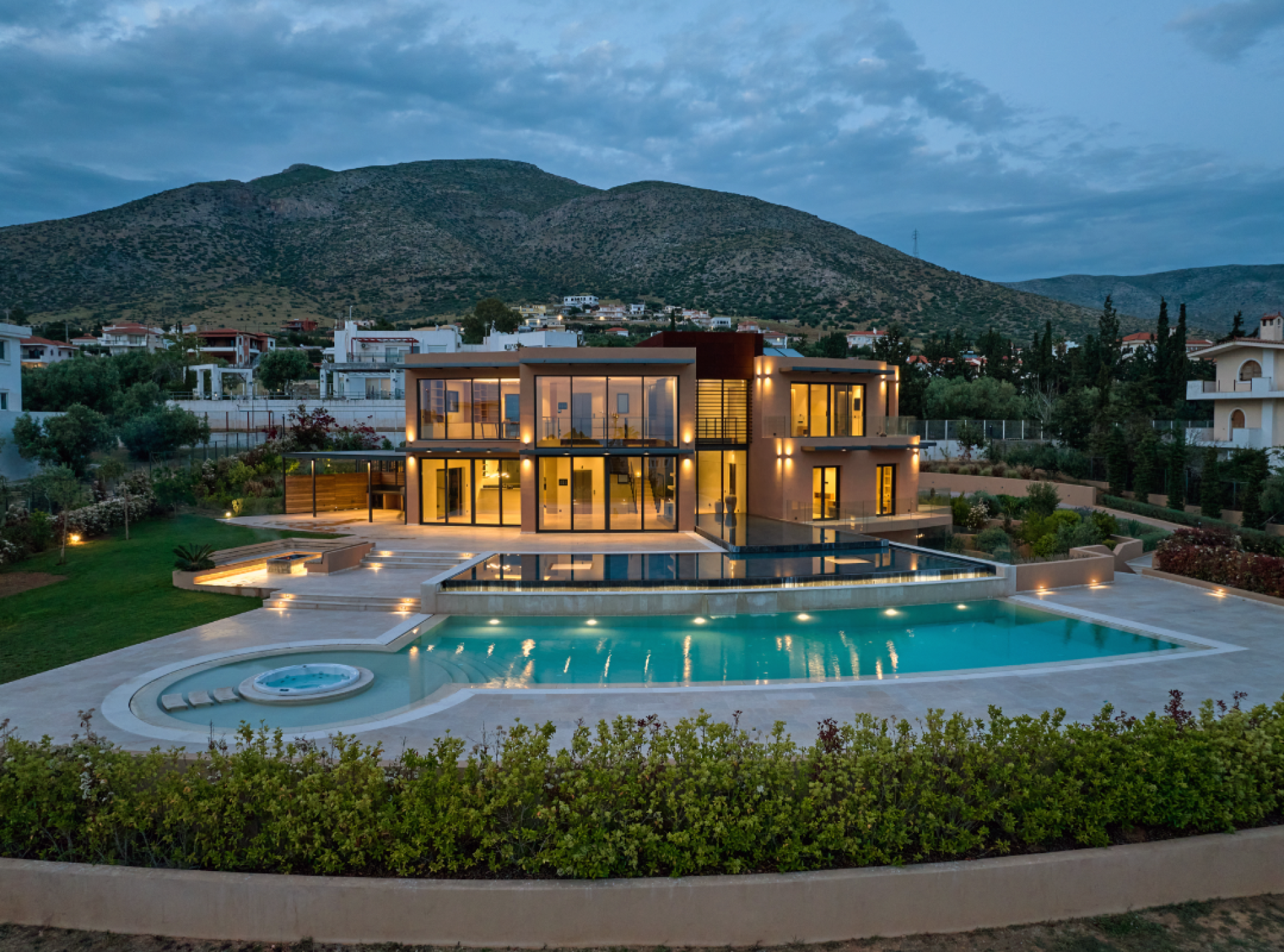 A Modern Masterpiece in the Athenian Riviera — 3