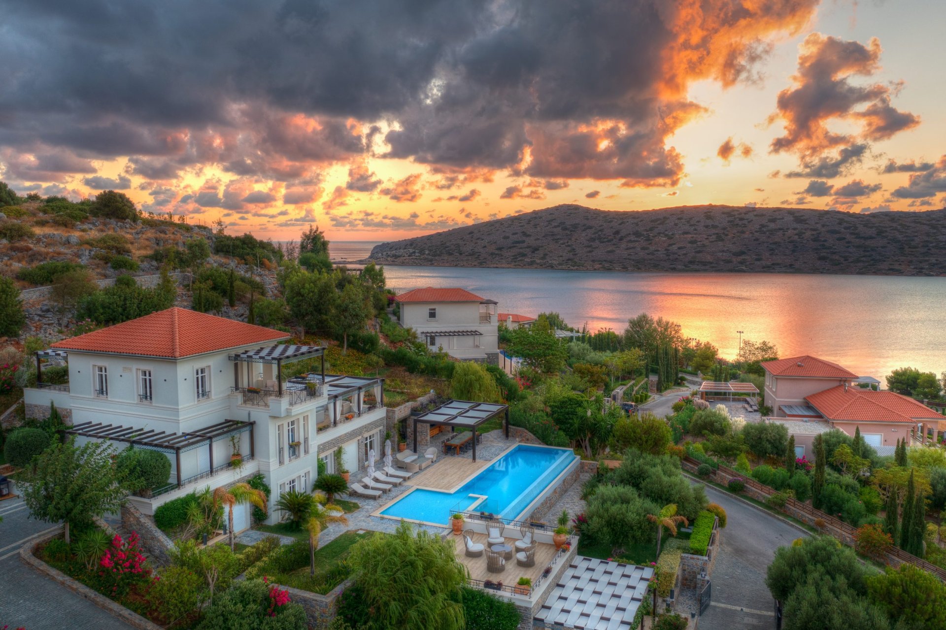 Villa Alessia – An Icon of Luxury in Elounda, Crete — 1