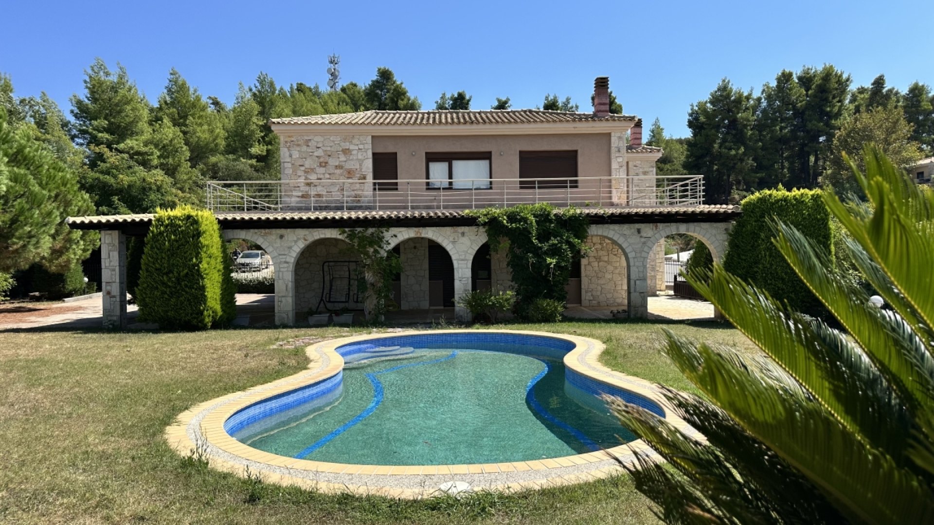 Price Reduced Amazing Villa Opportunity — 1