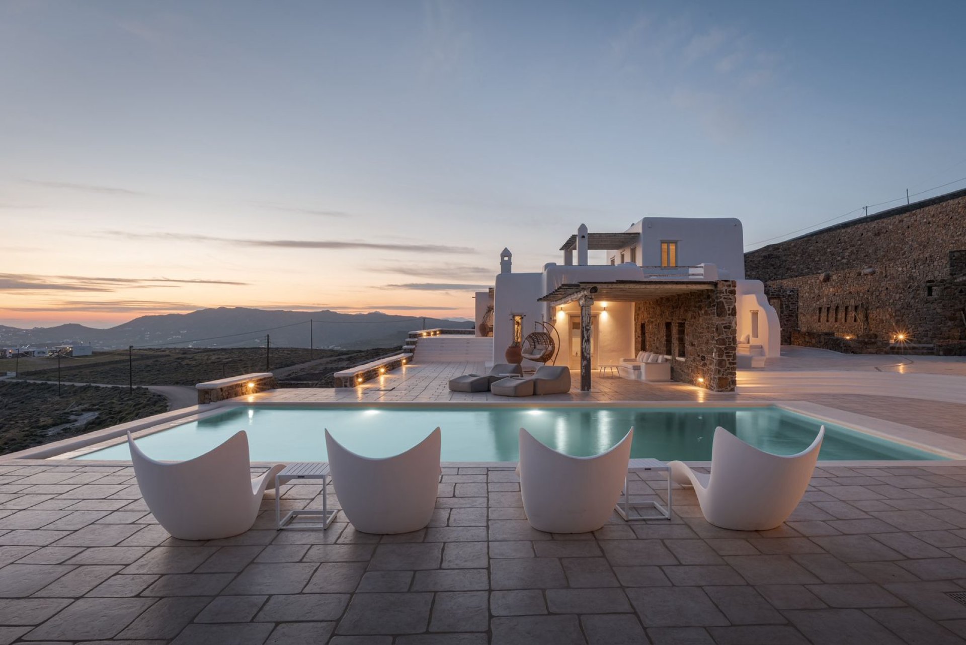 Villa Cynthia – A Cycladic Landmark of Elegance and Authenticity — 2