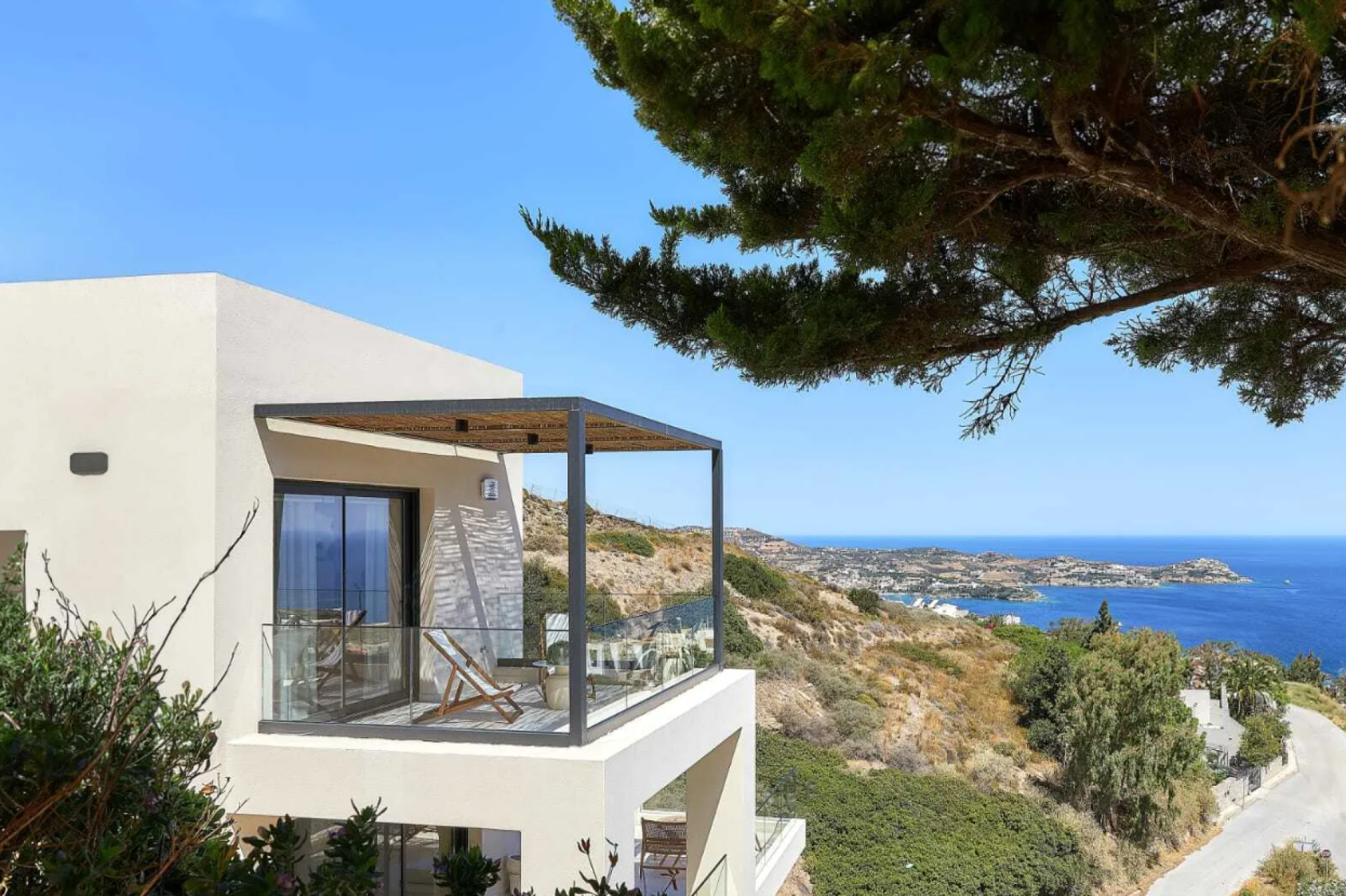 Exceptional Villa with Breathtaking Sea View — 3