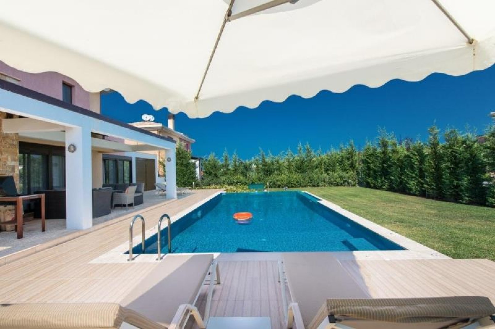 Elegant 4-Bedroom Villa with Pool near Sani Resort, Halkidiki — 6