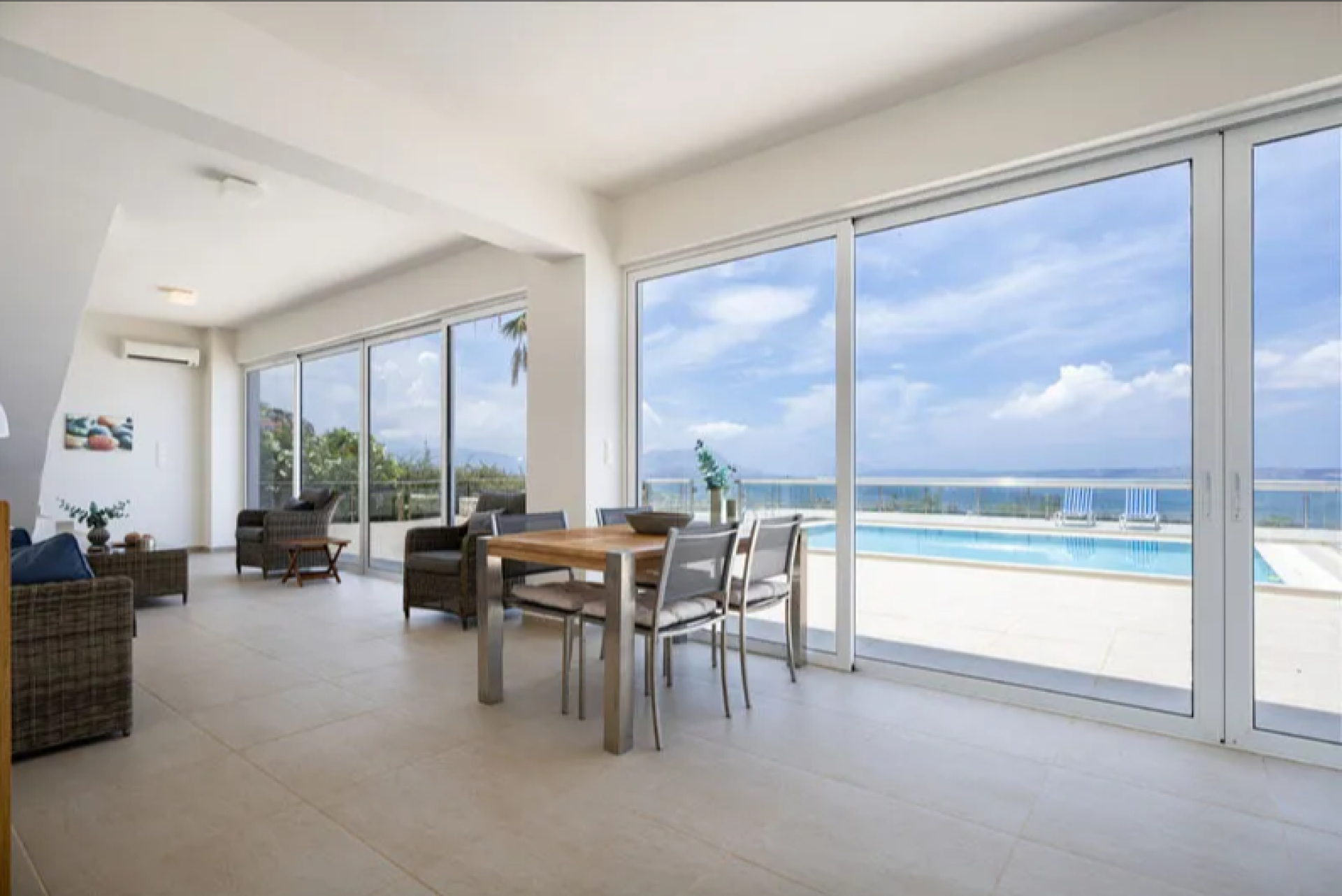 Seaview Modern Villa in Chania — 3