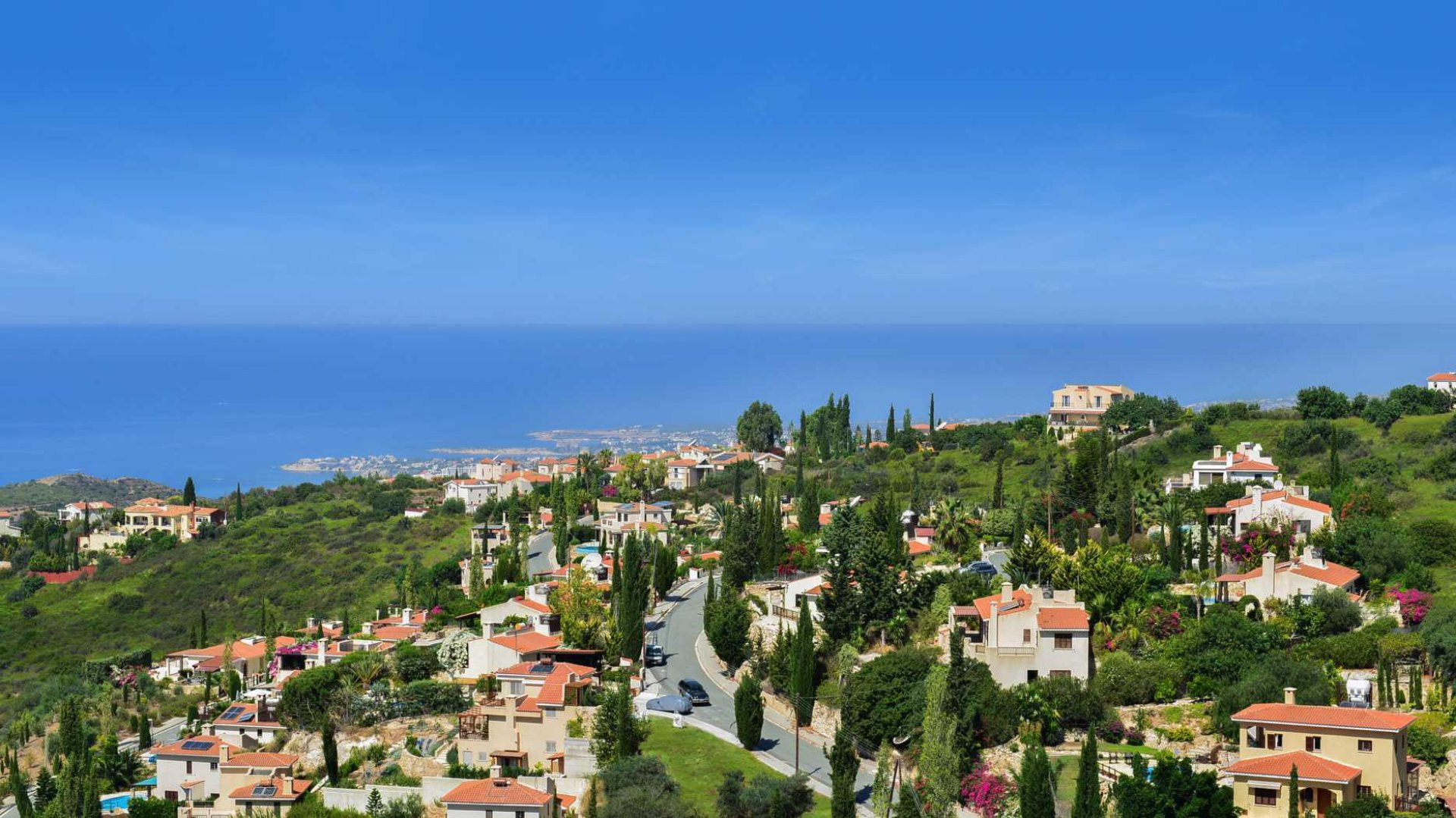 A Timeless Hillside Villa with Panoramic Views and Classic Mediterranean Elegance — 6