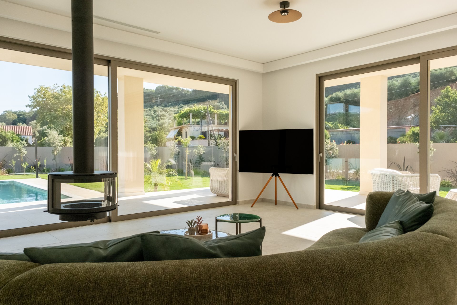 Luxury 4 Bedroom Villa with Panoramic Views and Exceptional Privacy — 4