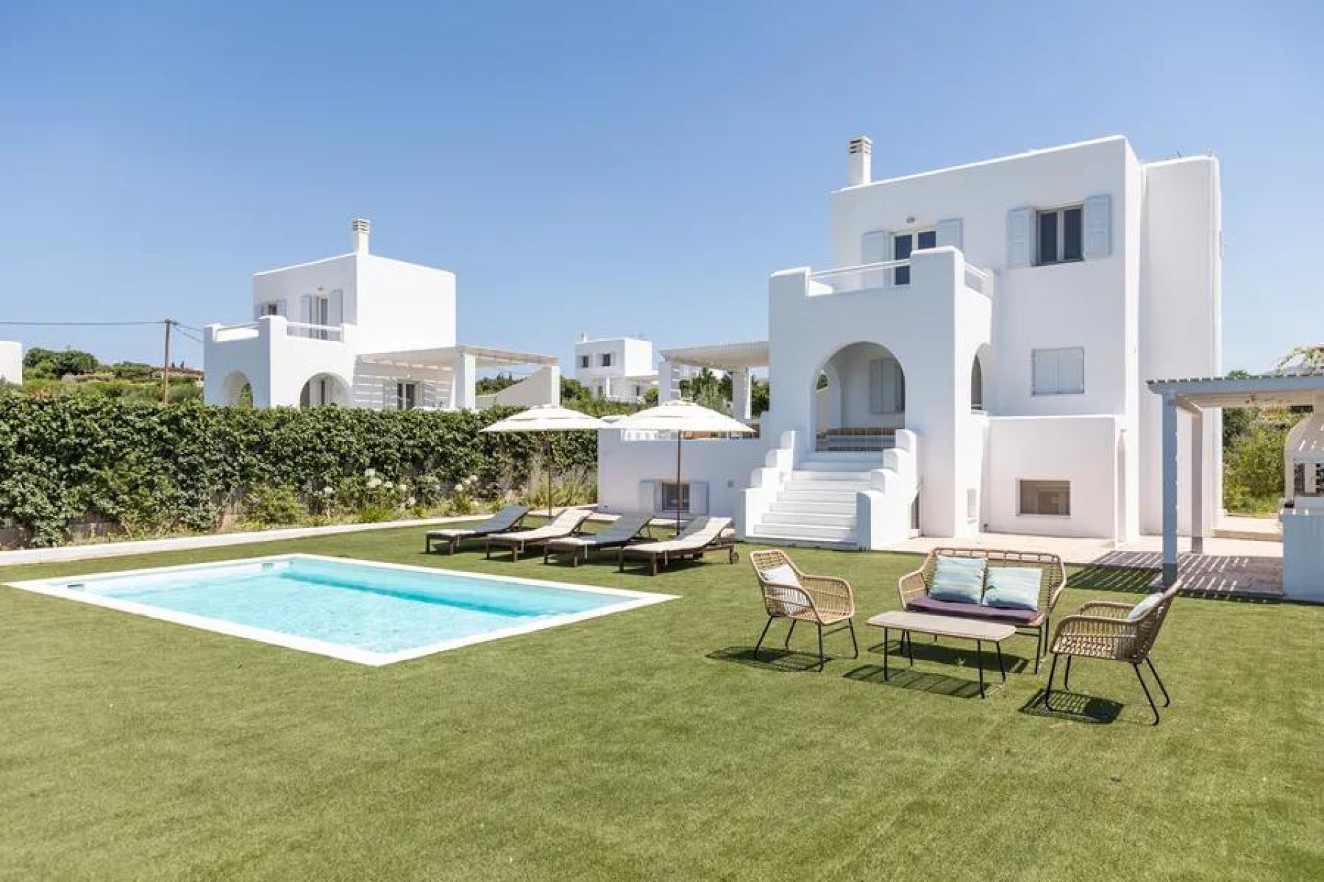 Cycladic 4-Bedroom Villa with Pool and Sea Views in Naxos — 2