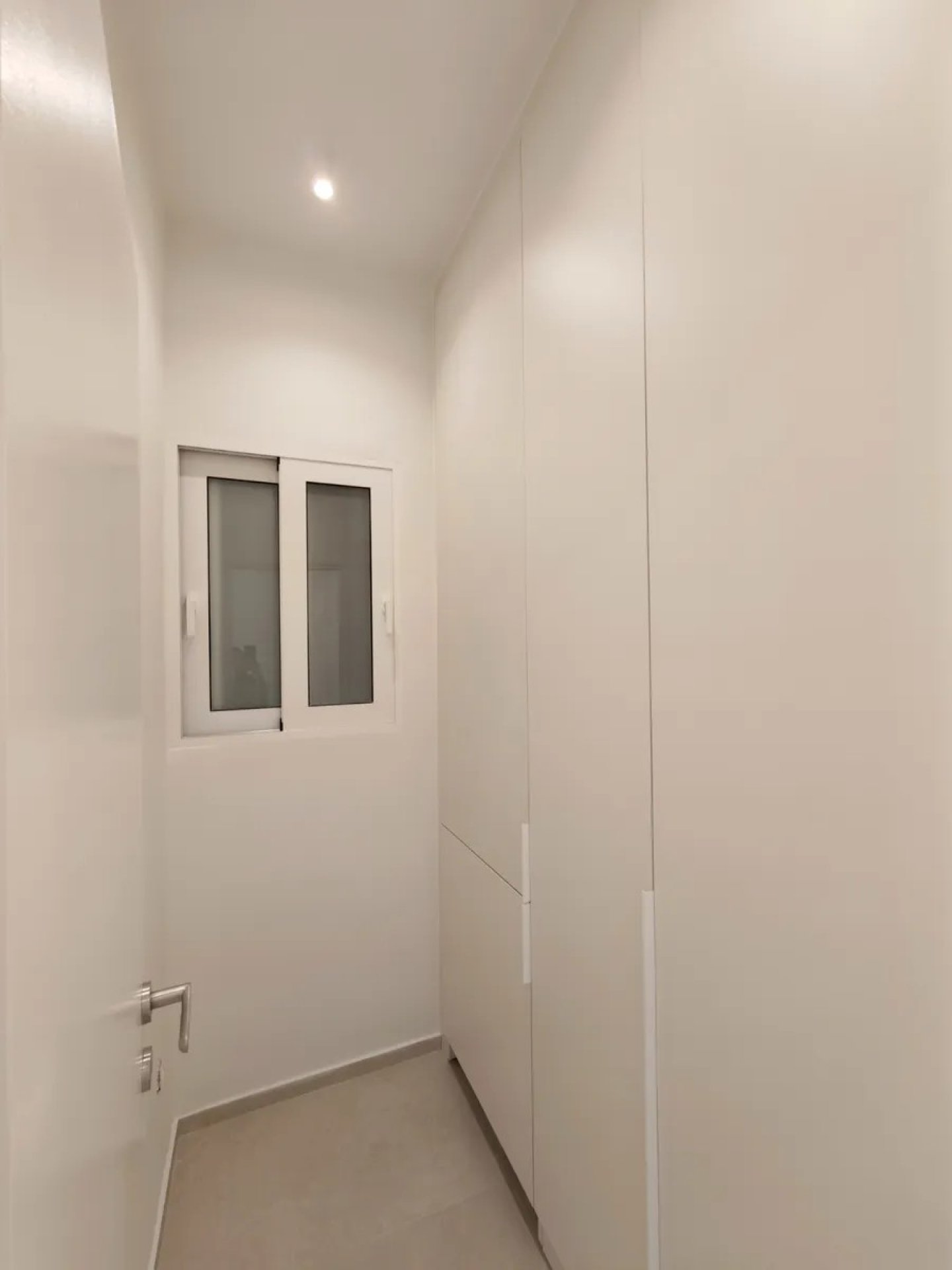 Bright, Fully Renovated Apartment in a Prime Central Location - Ideal for Living or Investment — 1