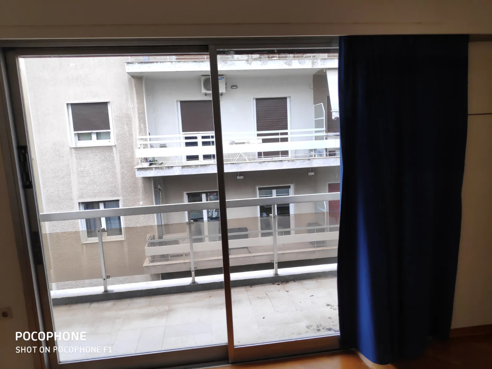 Spacious 2-Bedroom Apartment in Kolonaki, Athens — 3