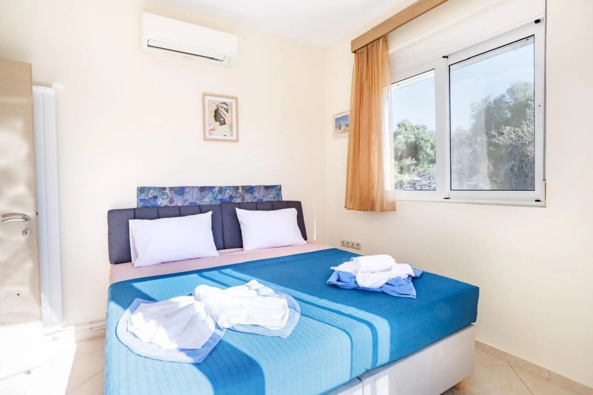 Bright 3‑Bedroom Villa with Pool & Panoramic Mountain Views in a Peaceful Setting — 3