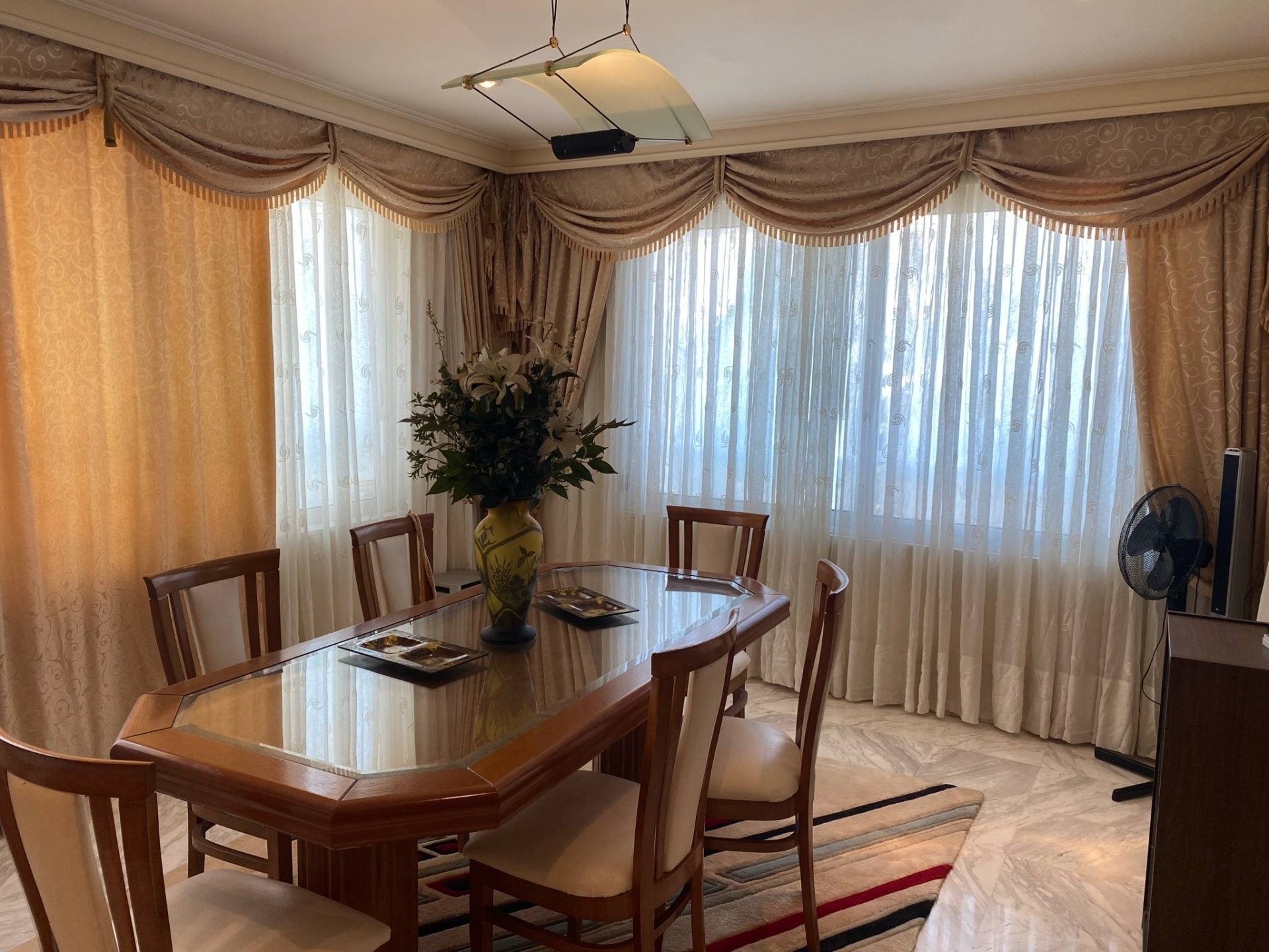 Spacious 3 Bedroom Apartment — 6