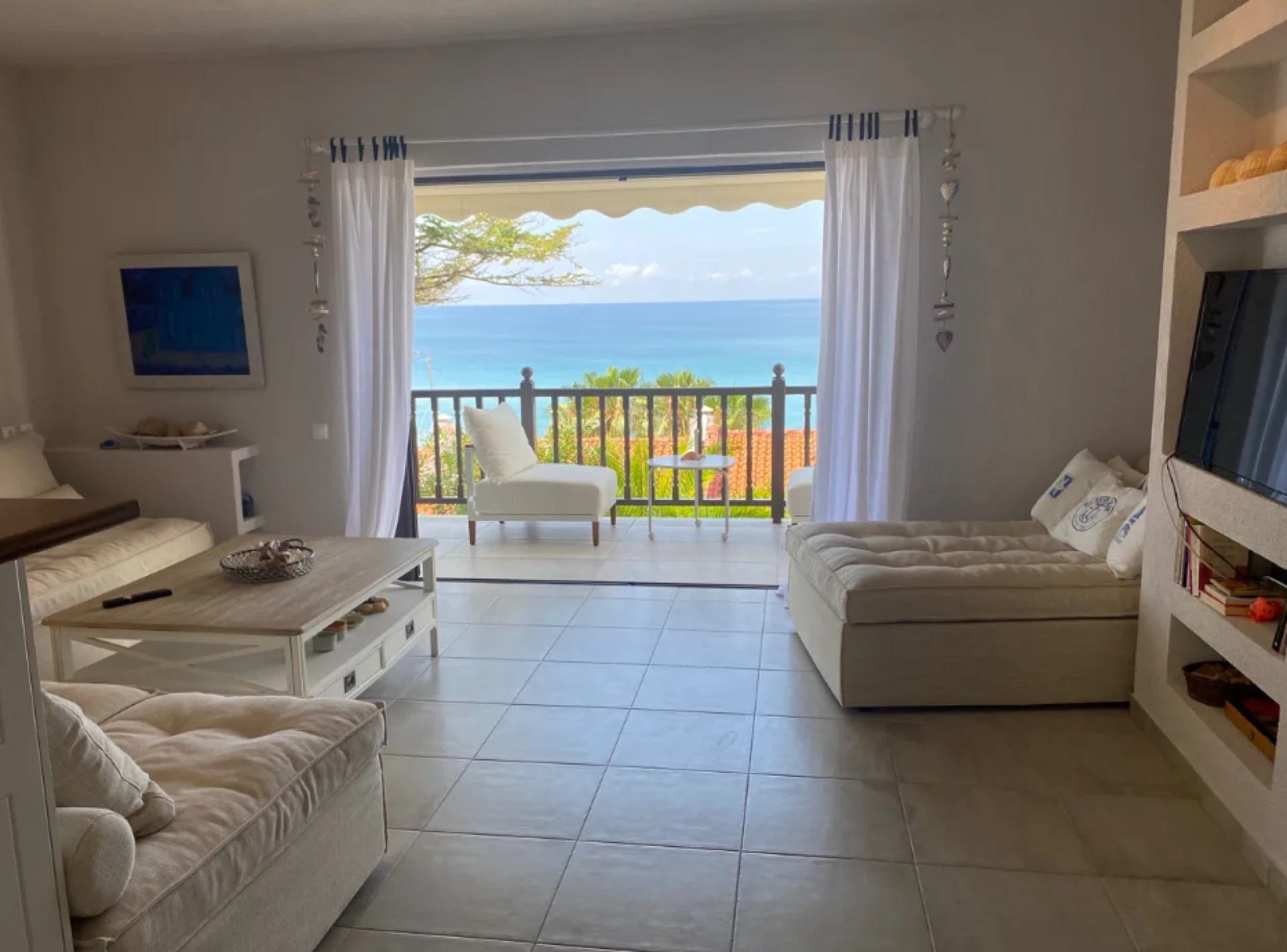Three-Level Maisonette with Sea Stunning View — 4