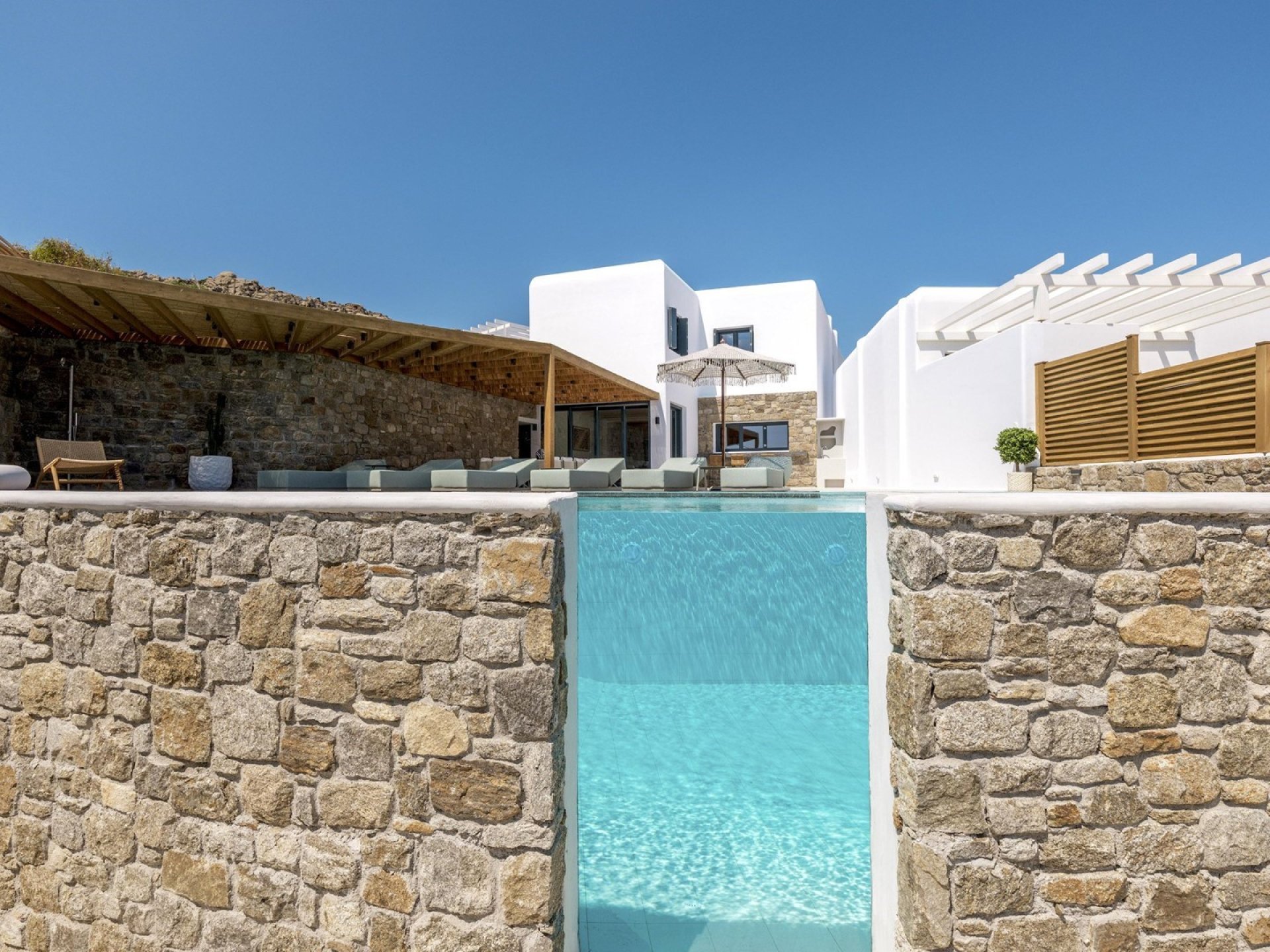 Contemporary 6-Bedroom Villa with Panoramic Sea Views in Mykonos — 1
