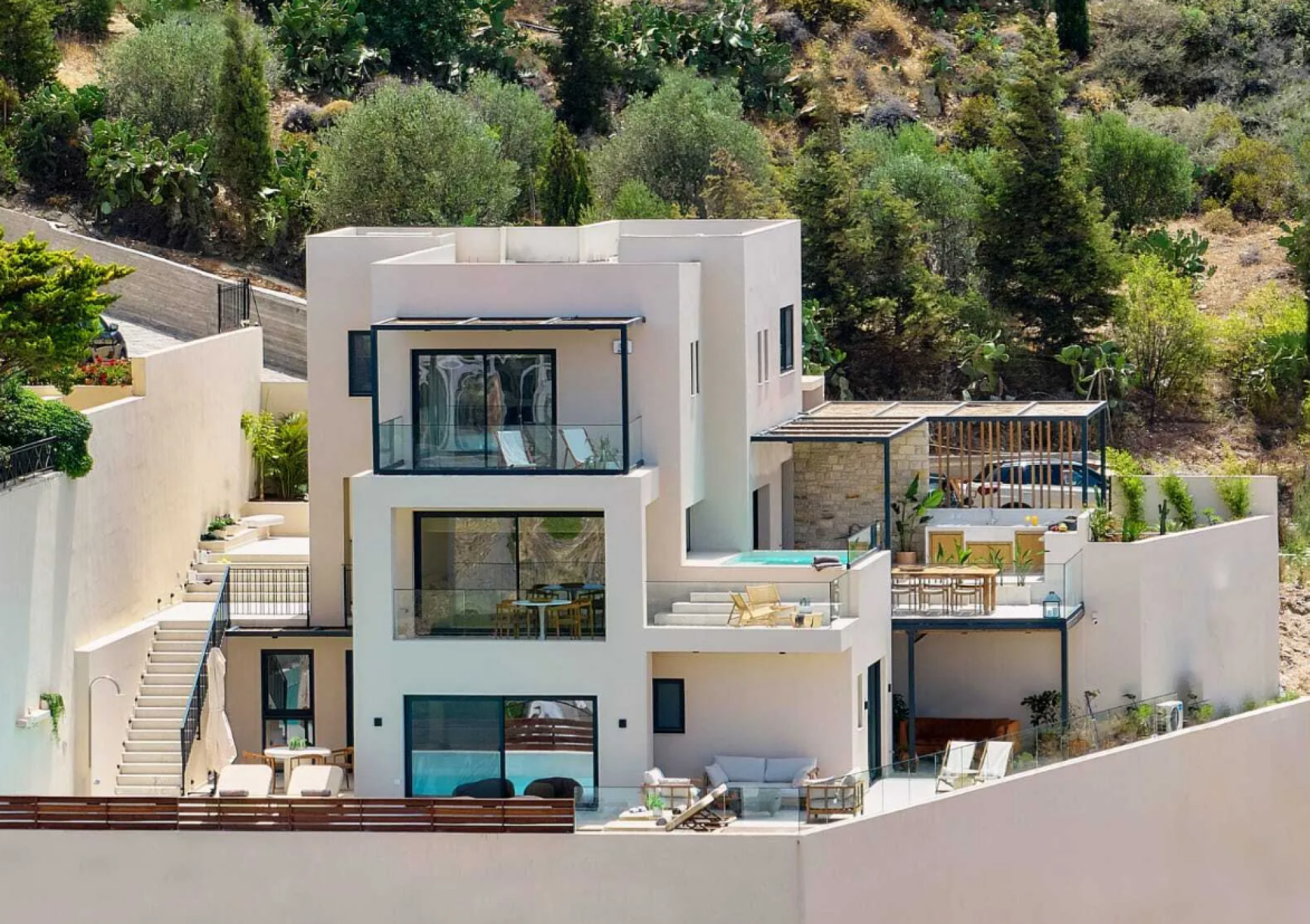 Exceptional Villa with Breathtaking Sea View — 2