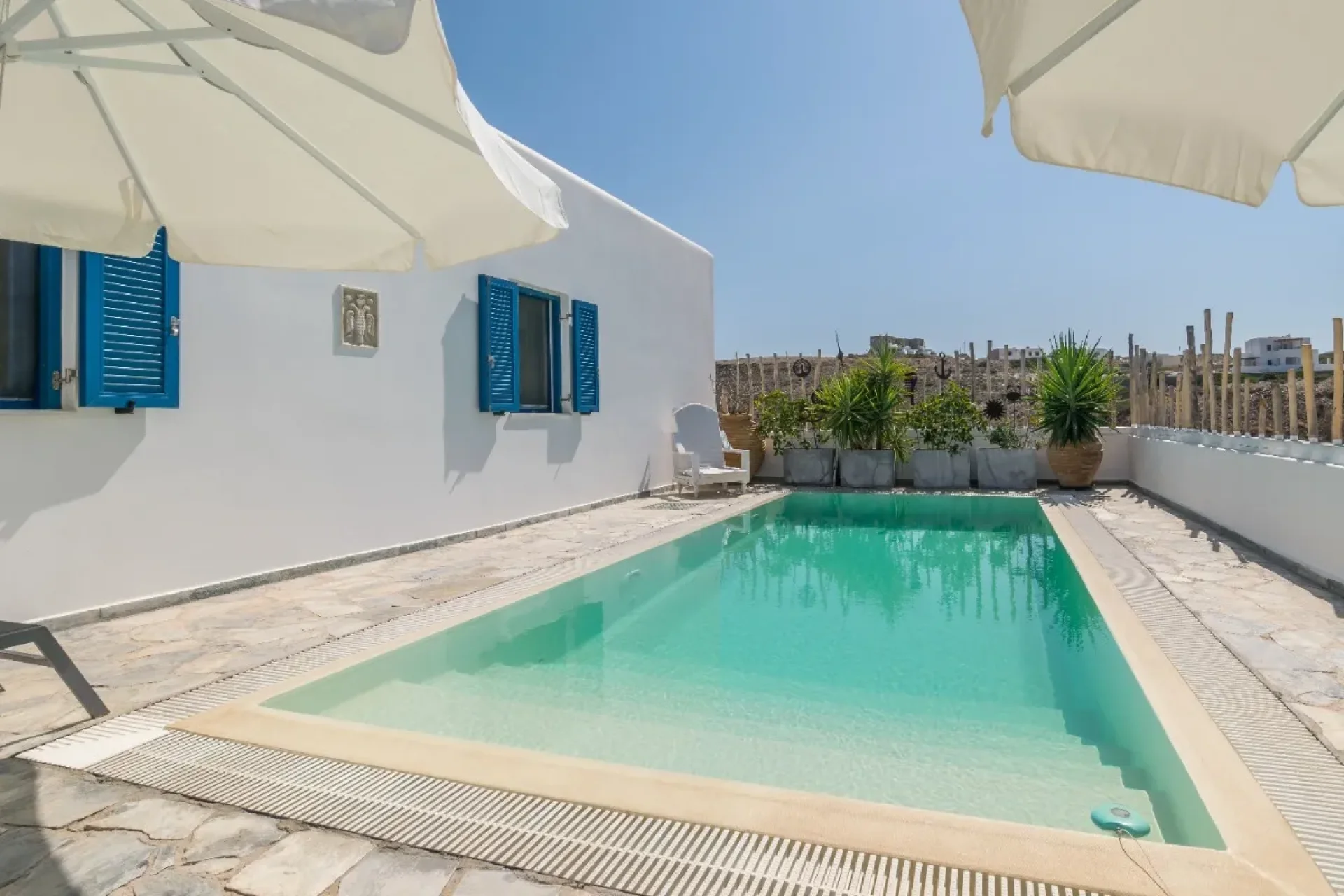 Traditional Cycladic Villa with Panoramic Sea Views in Milos — 6