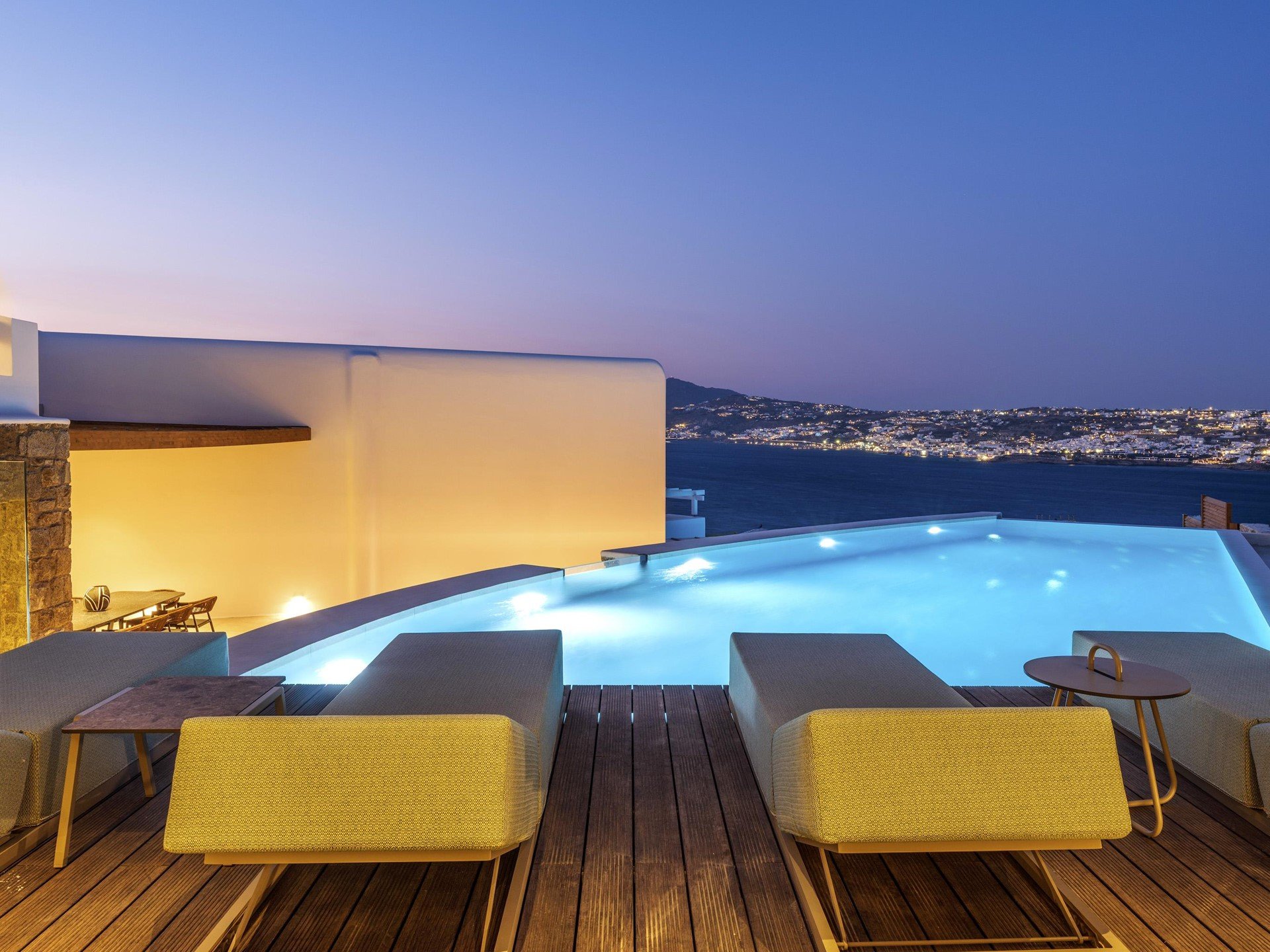 Elegant 5-Bedroom Villa with Infinity Pool and Sea Views in Mykonos — 3
