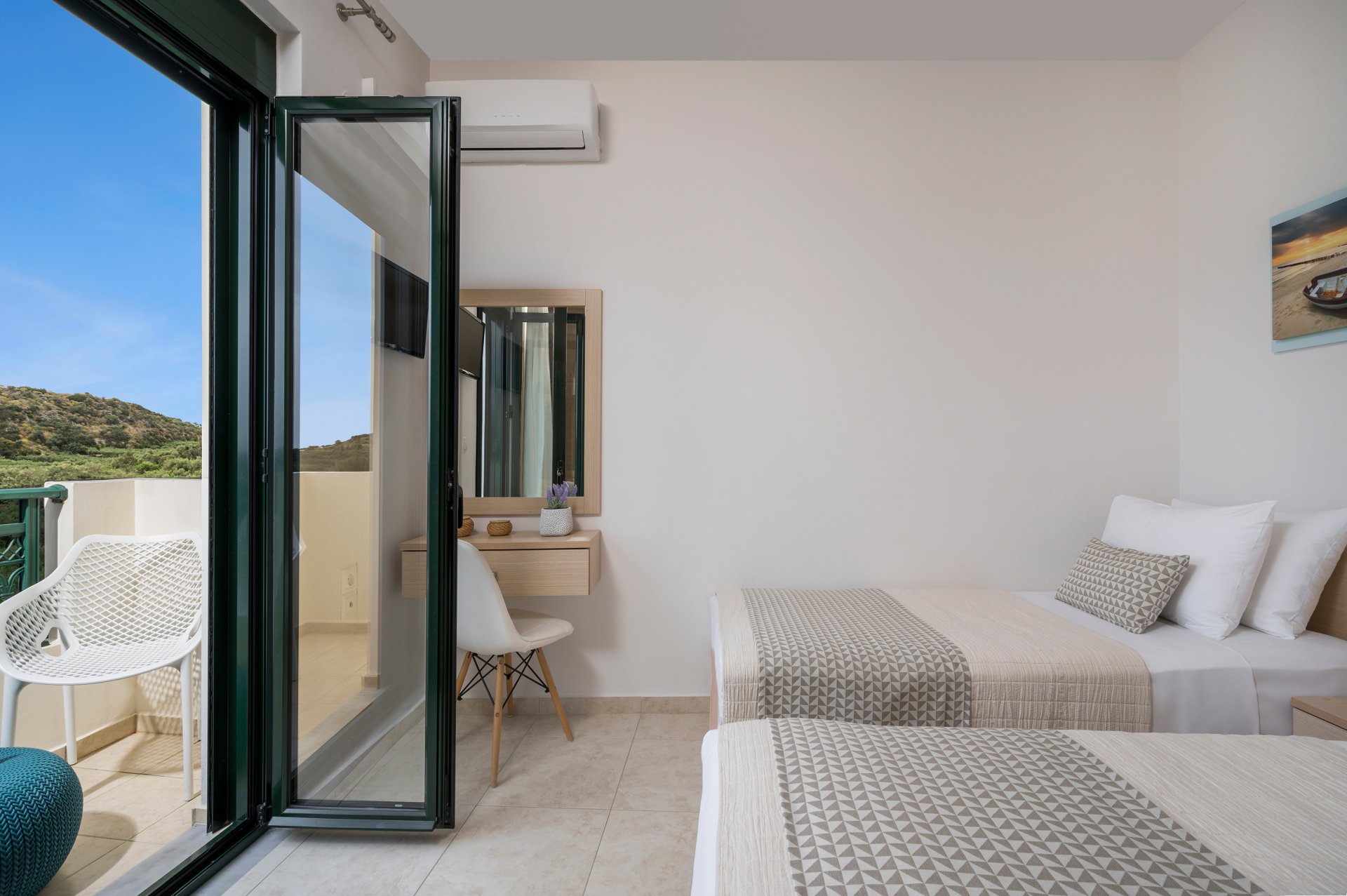 Luxury 4 Bedroom Villa with Pool and Panoramic Views – Fully Furnished & Turn-Key — 2
