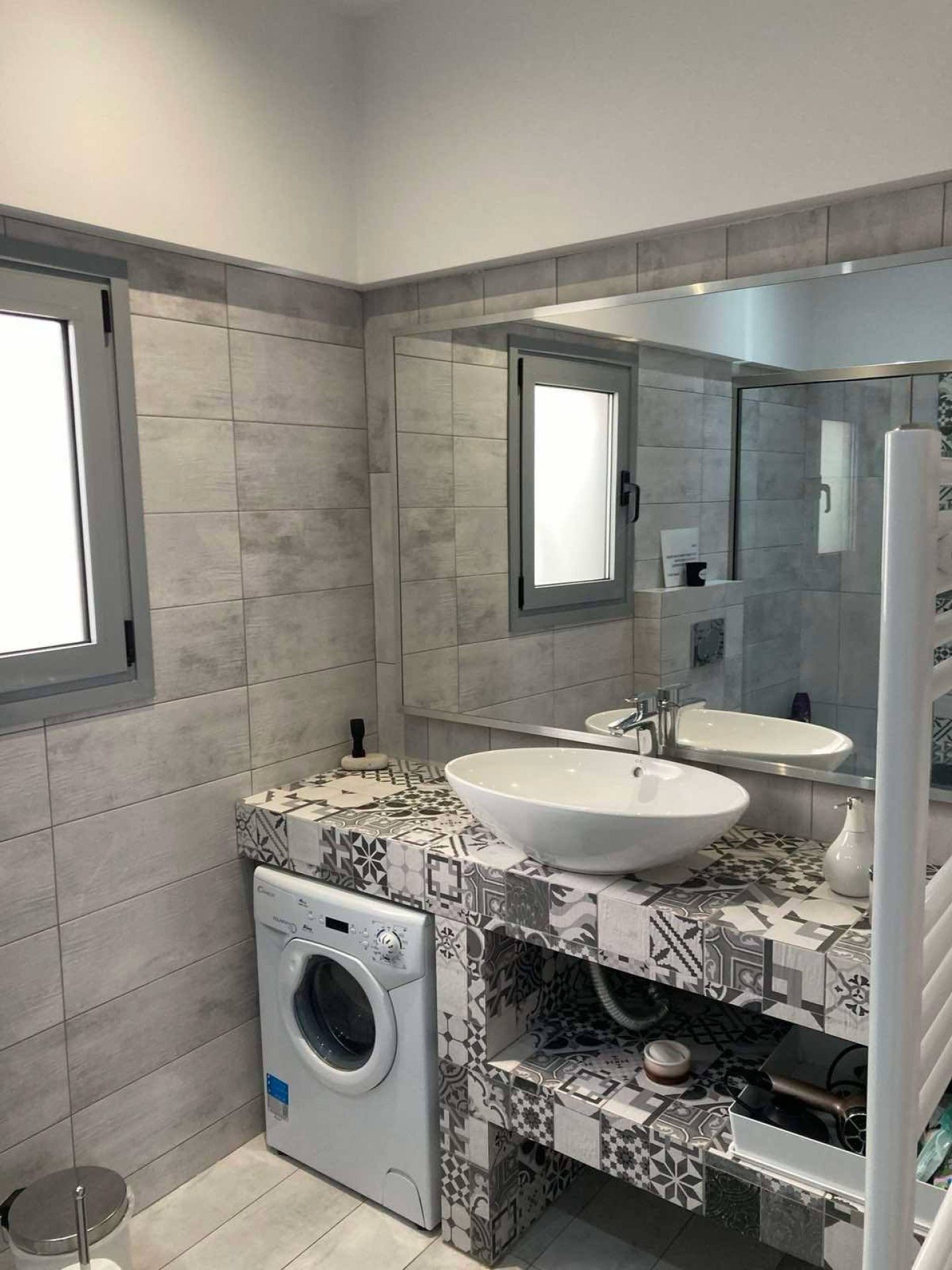 5th Floor Renovated 2 Bedroom Apartment — 5