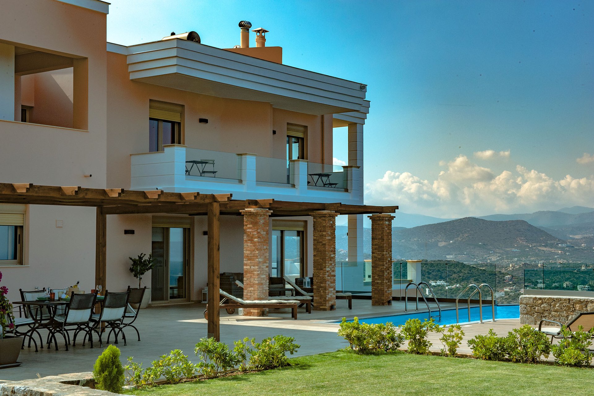 Villa Malvaya – Elegant Coastal Retreat in Ammoudara, Agios Nikolaos — 2