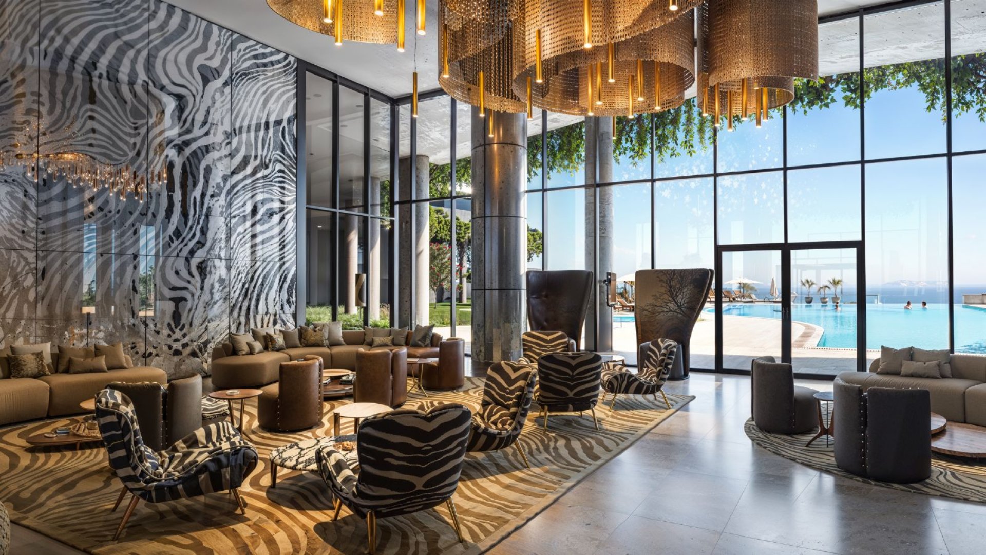 A 19th Floor Roberto Cavalli Residence with Panoramic Sea Views — 6