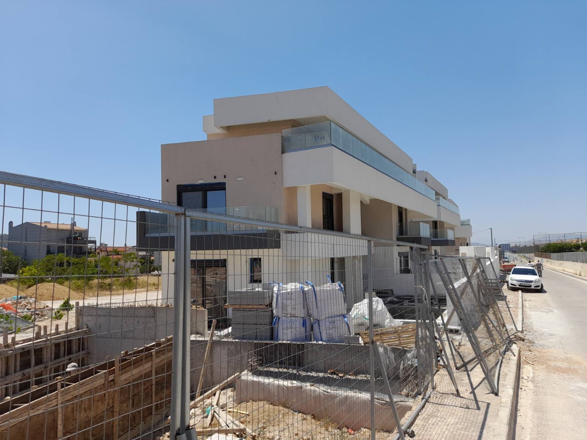 Brand New 3 Bedroom Apartment with Jacuzzi & Spacious Balconies — 6