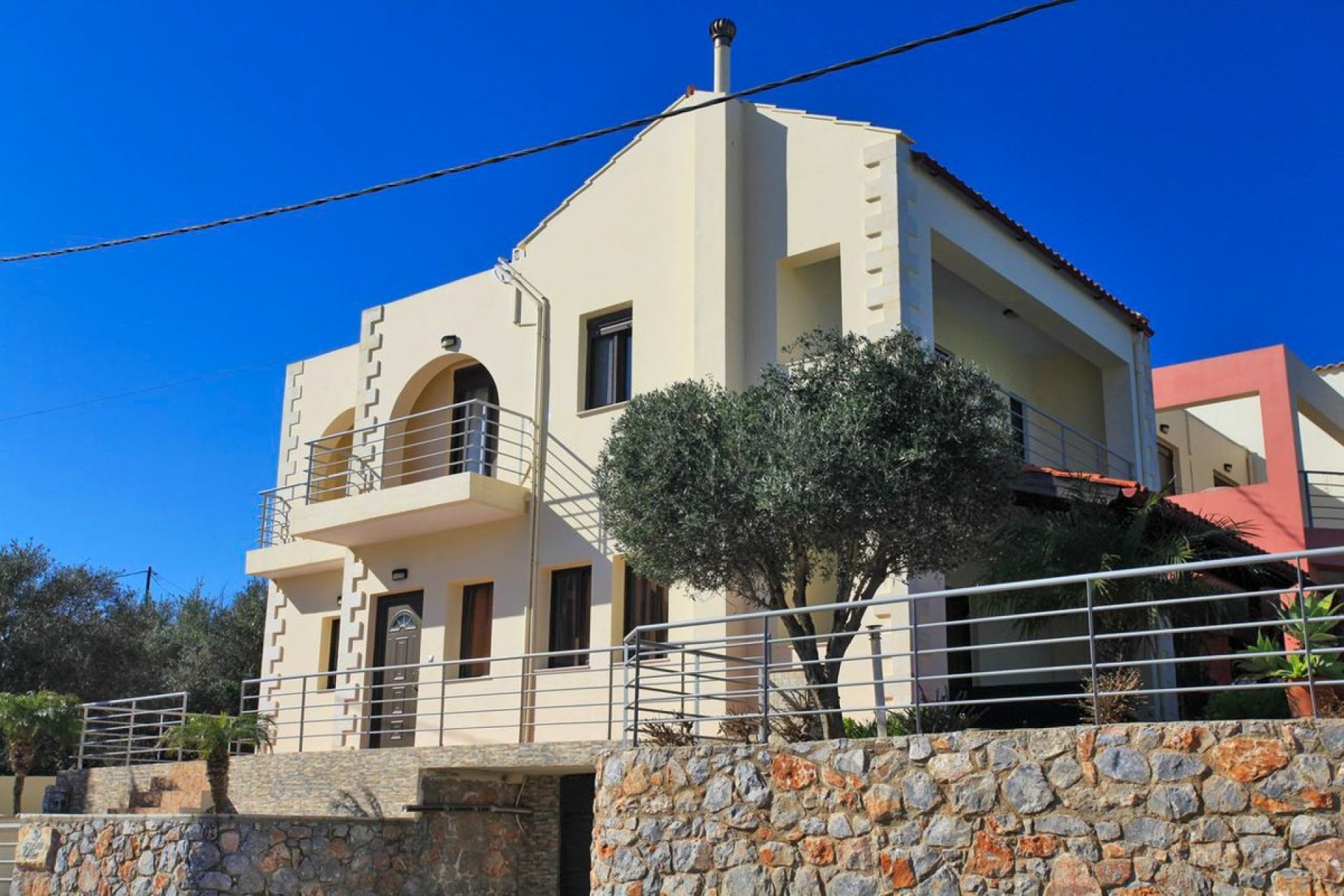 A Coastal Villa with Sea Views & Private Pool - An Ideal Home by the Beach — 6