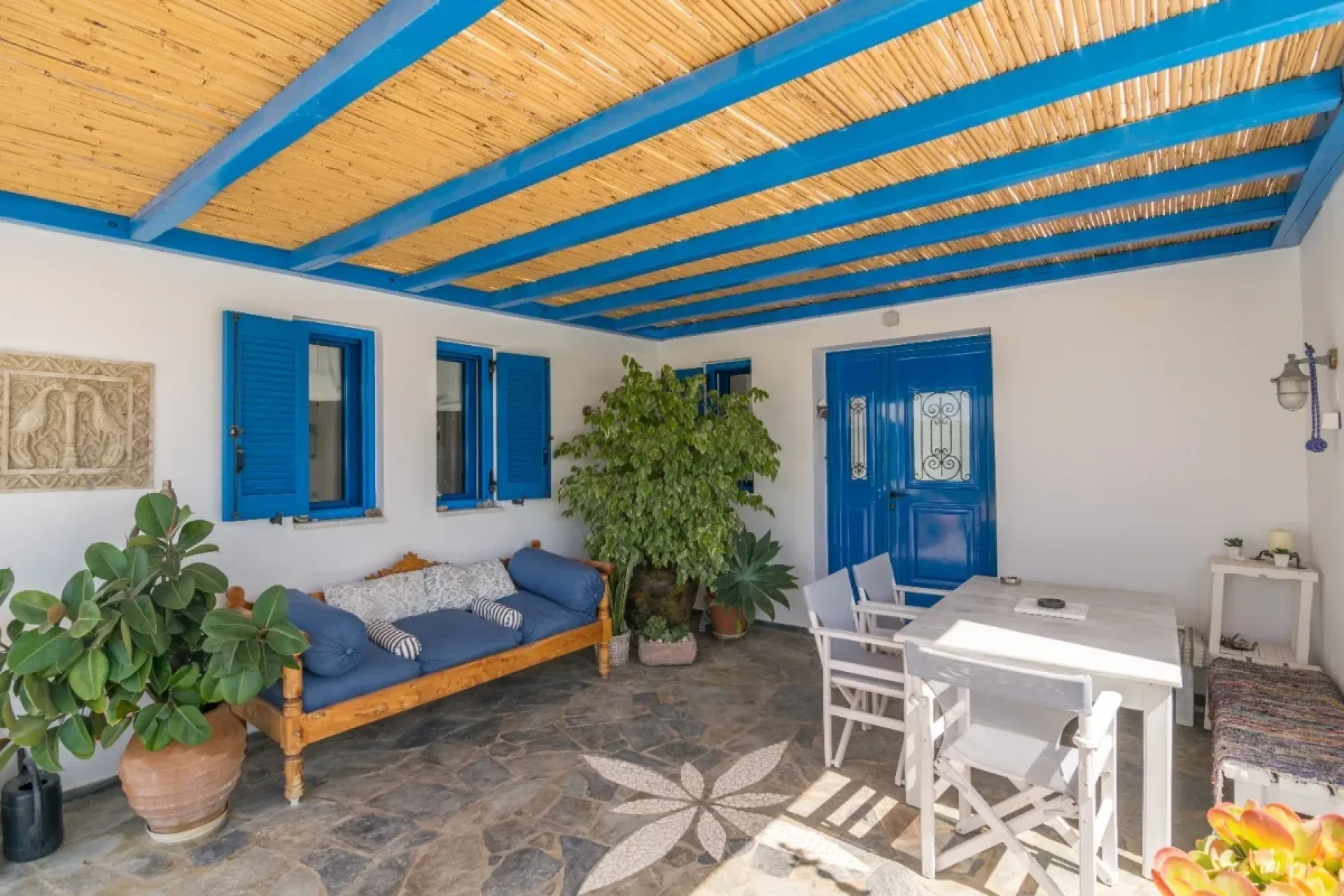 Traditional Cycladic Villa with Panoramic Sea Views in Milos — 5