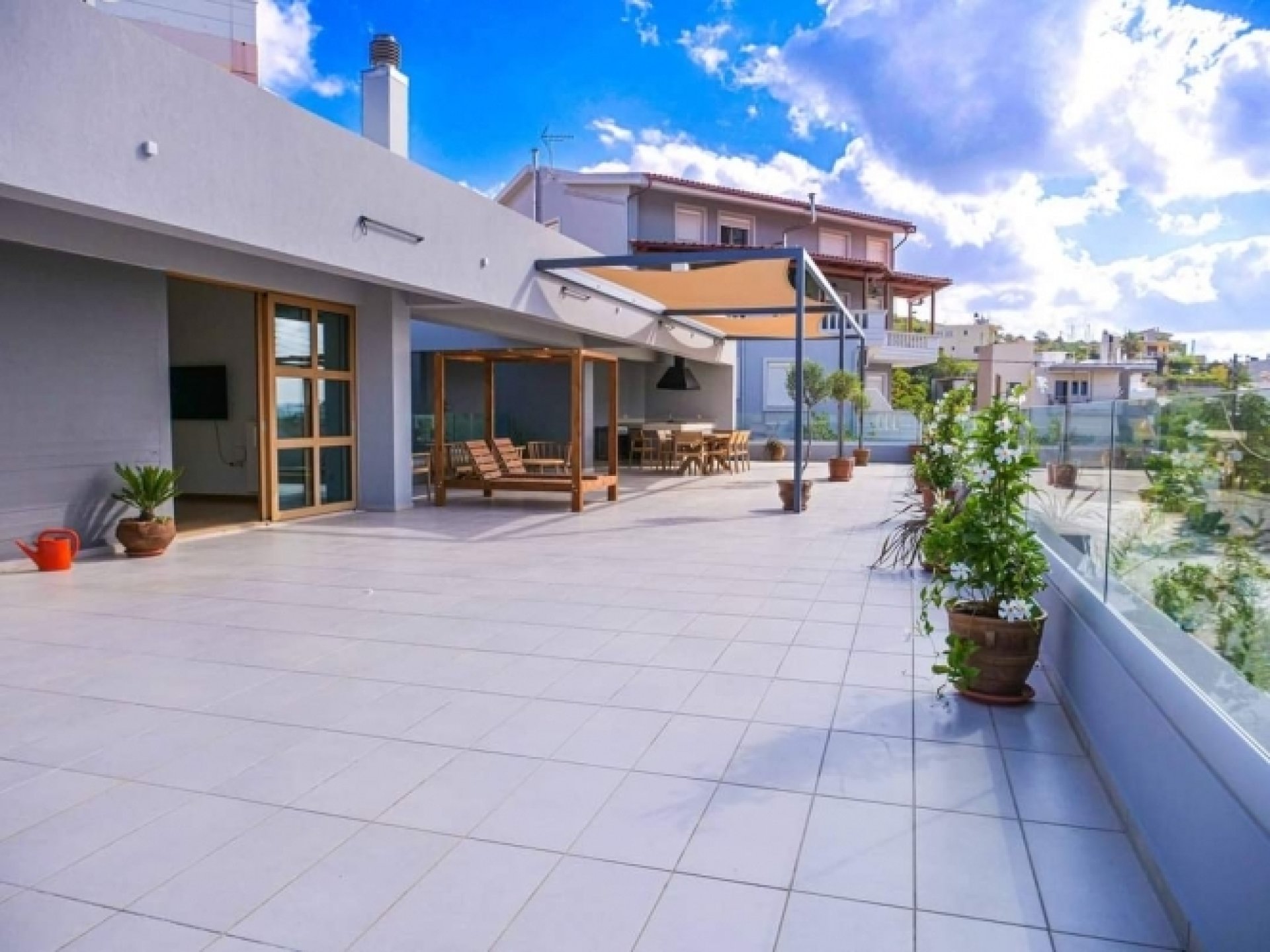 Spacious Luxury Villa with Pool and Panoramic Views — 6